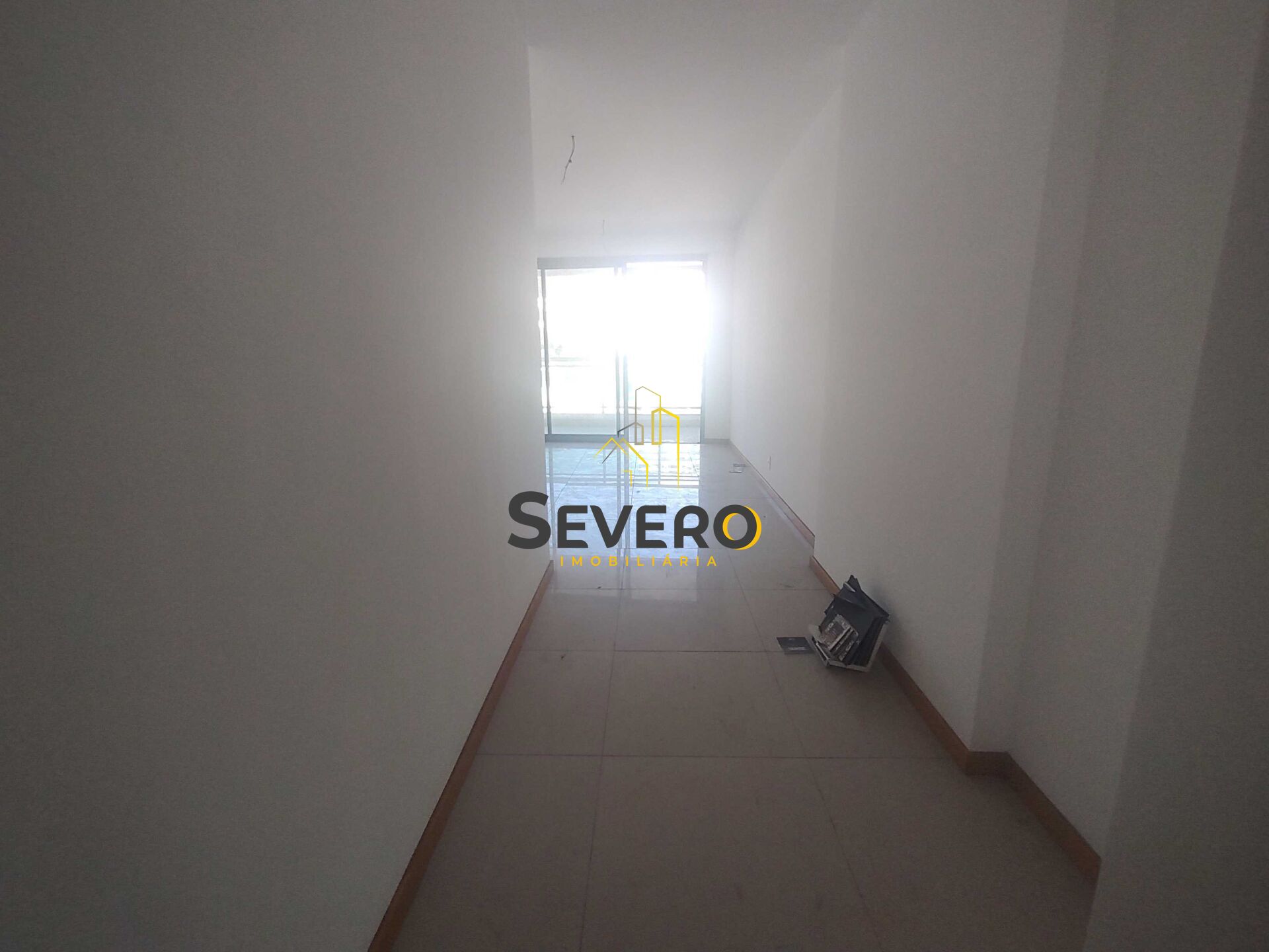 Apartamento à venda com 2 quartos, 66m² - Foto 3