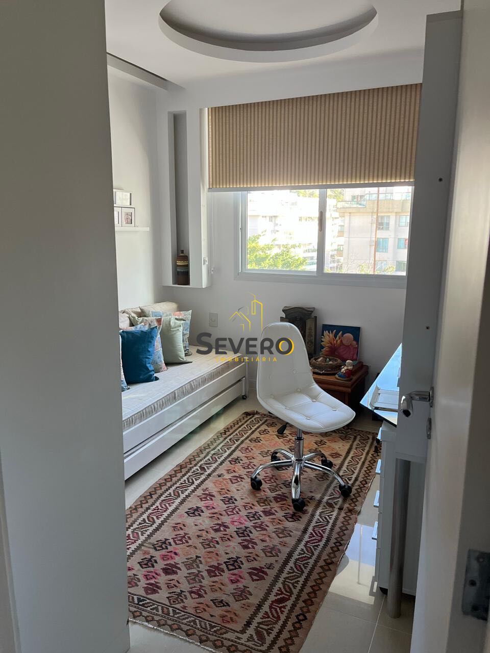 Apartamento à venda com 3 quartos, 140m² - Foto 17