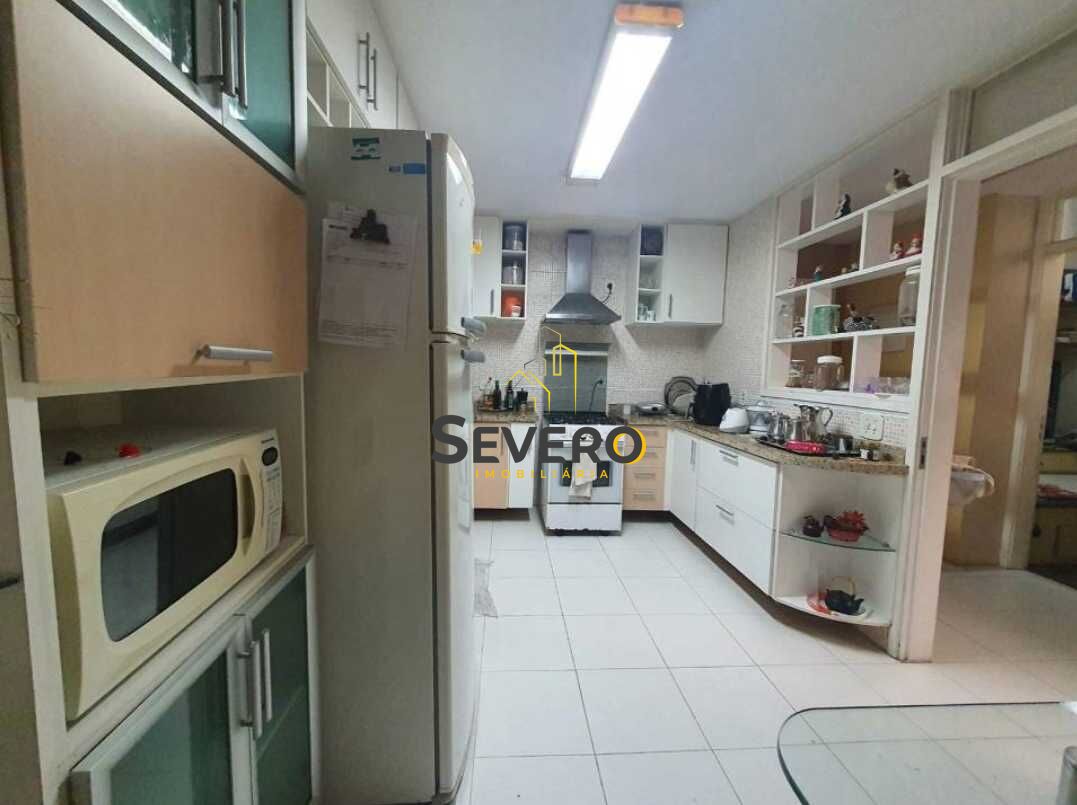 Apartamento à venda com 3 quartos, 130m² - Foto 19