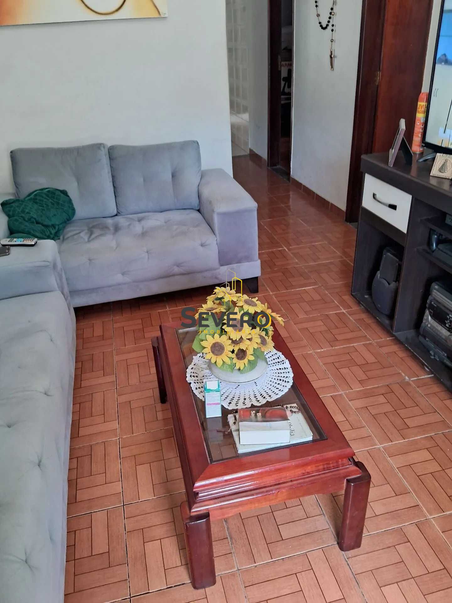 Casa à venda com 3 quartos, 90m² - Foto 4