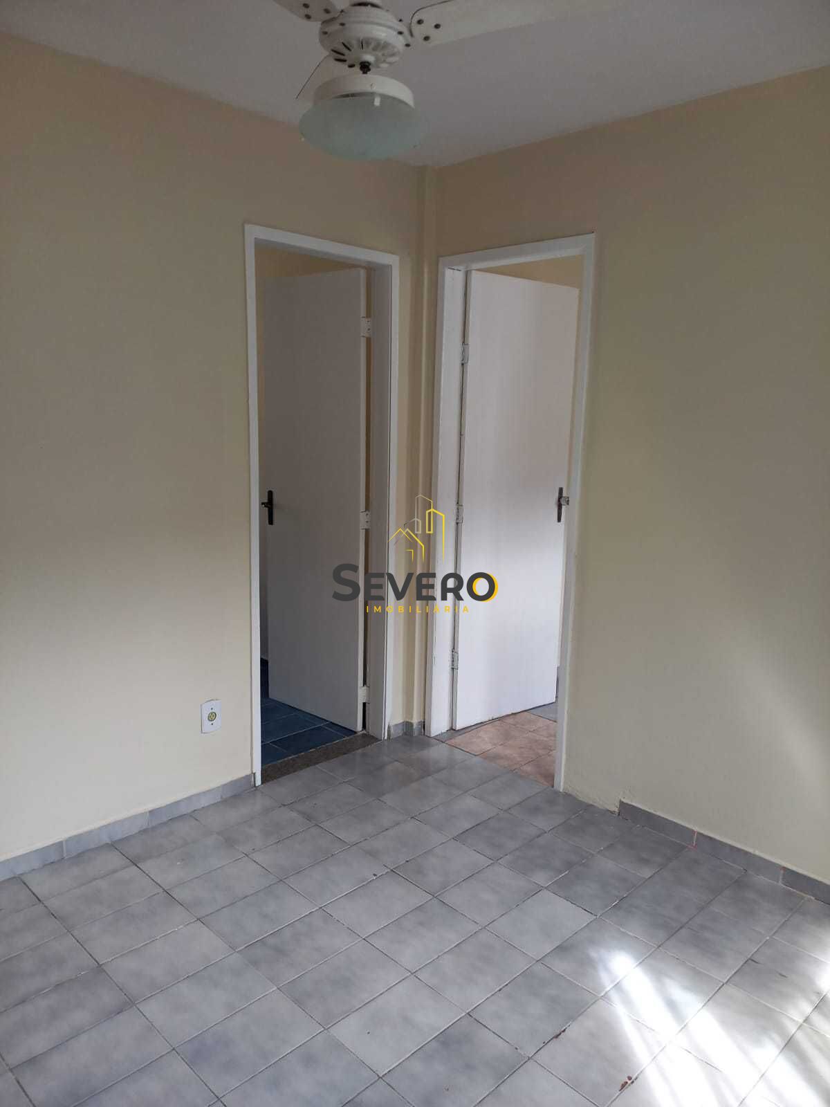 Apartamento à venda com 2 quartos, 60m² - Foto 4