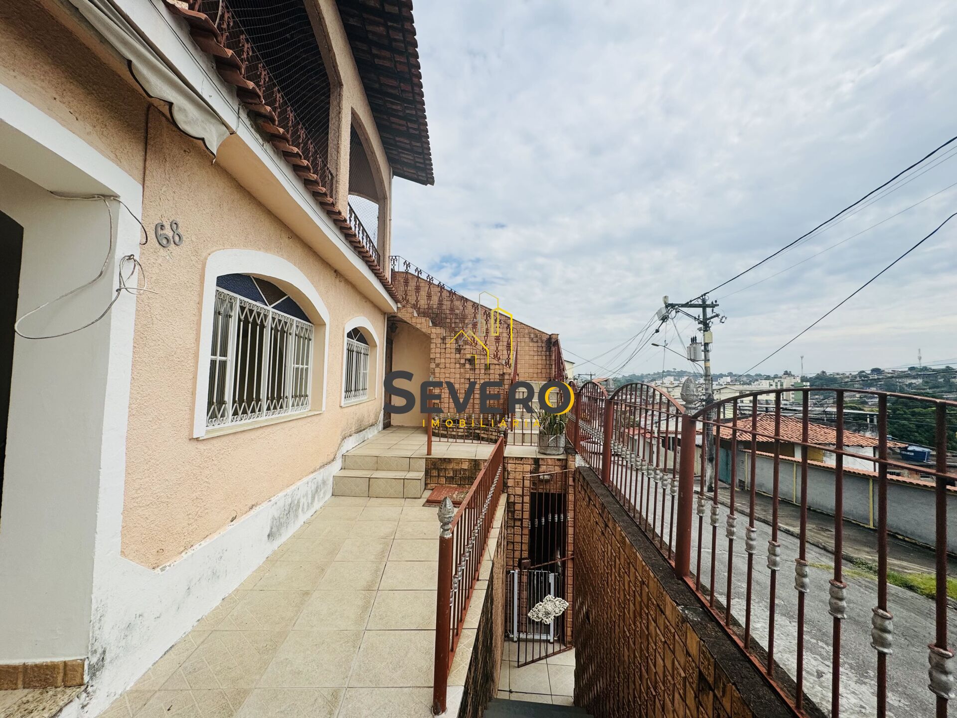 Casa à venda com 4 quartos, 360m² - Foto 3