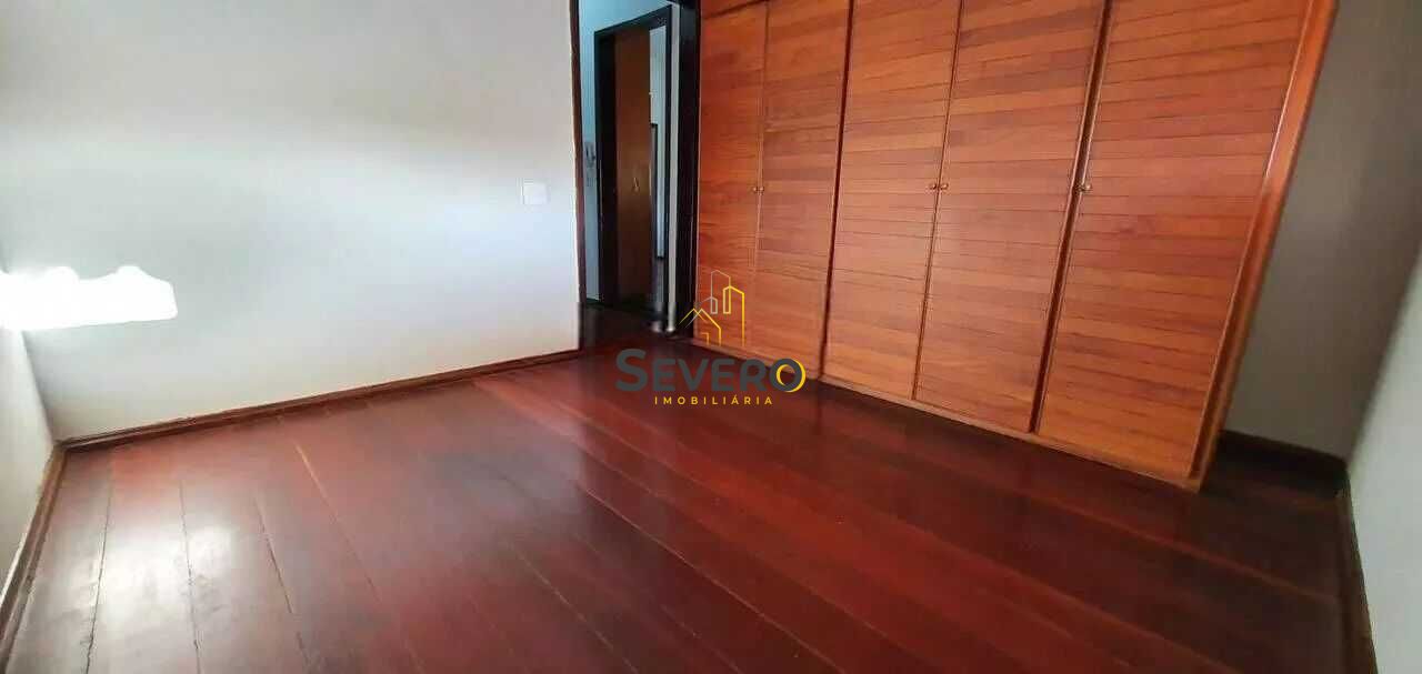 Casa à venda com 3 quartos, 180m² - Foto 18