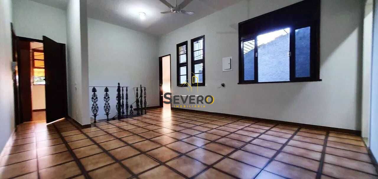 Casa à venda com 3 quartos, 180m² - Foto 5