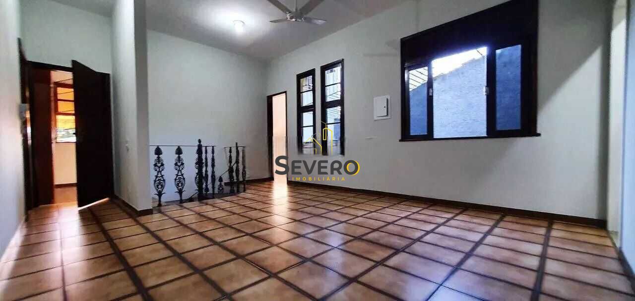 Casa à venda com 3 quartos, 180m² - Foto 28