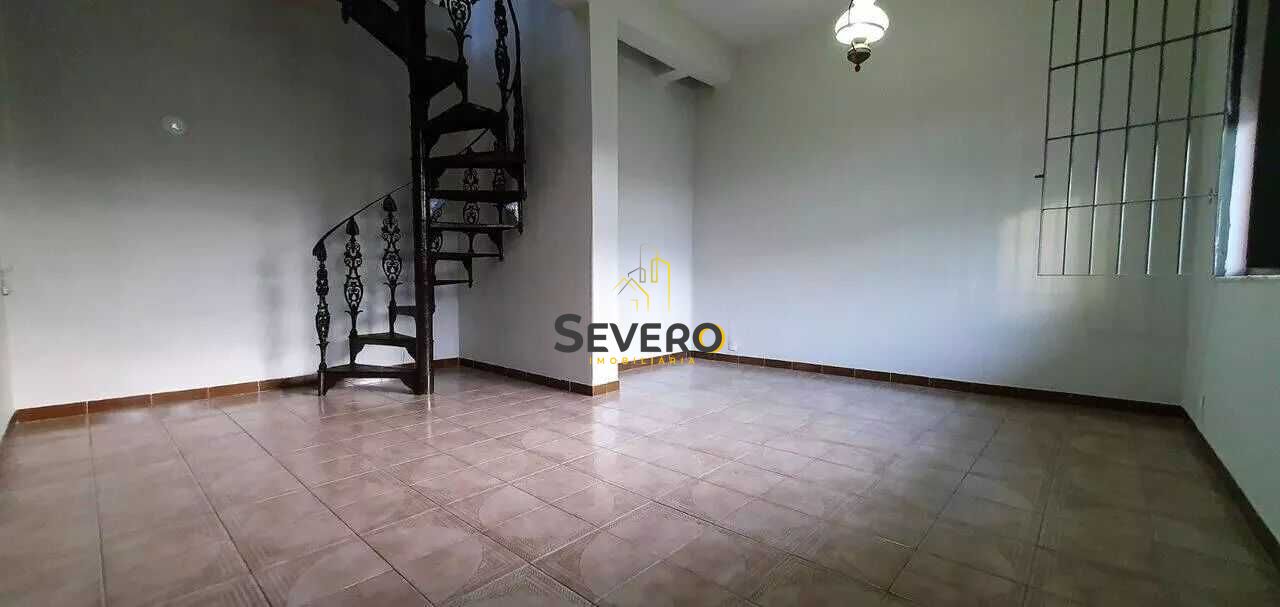 Casa à venda com 3 quartos, 180m² - Foto 25