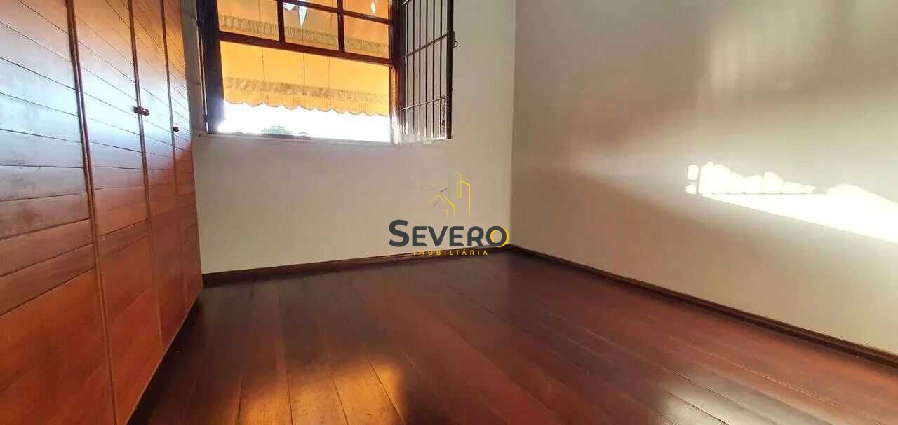 Casa à venda com 3 quartos, 180m² - Foto 12