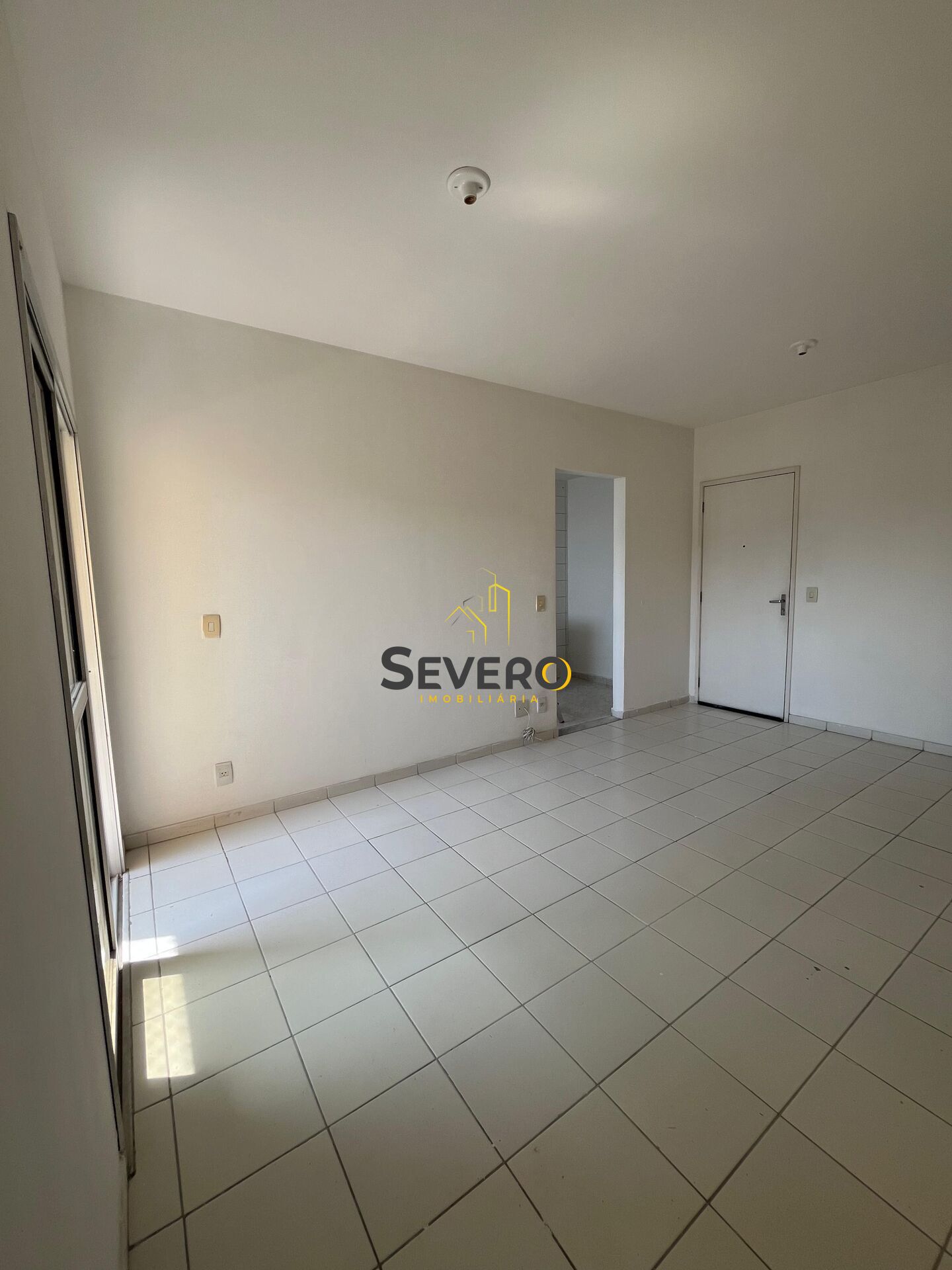 Apartamento à venda com 2 quartos, 55m² - Foto 1