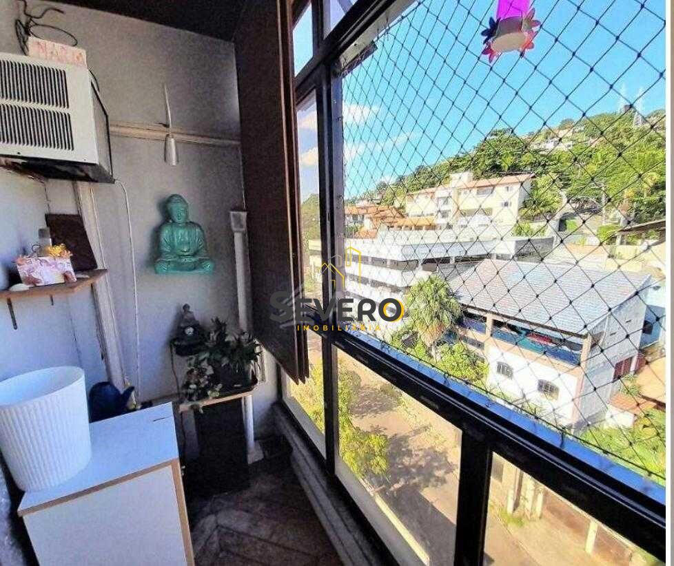 Apartamento à venda com 3 quartos, 140m² - Foto 2