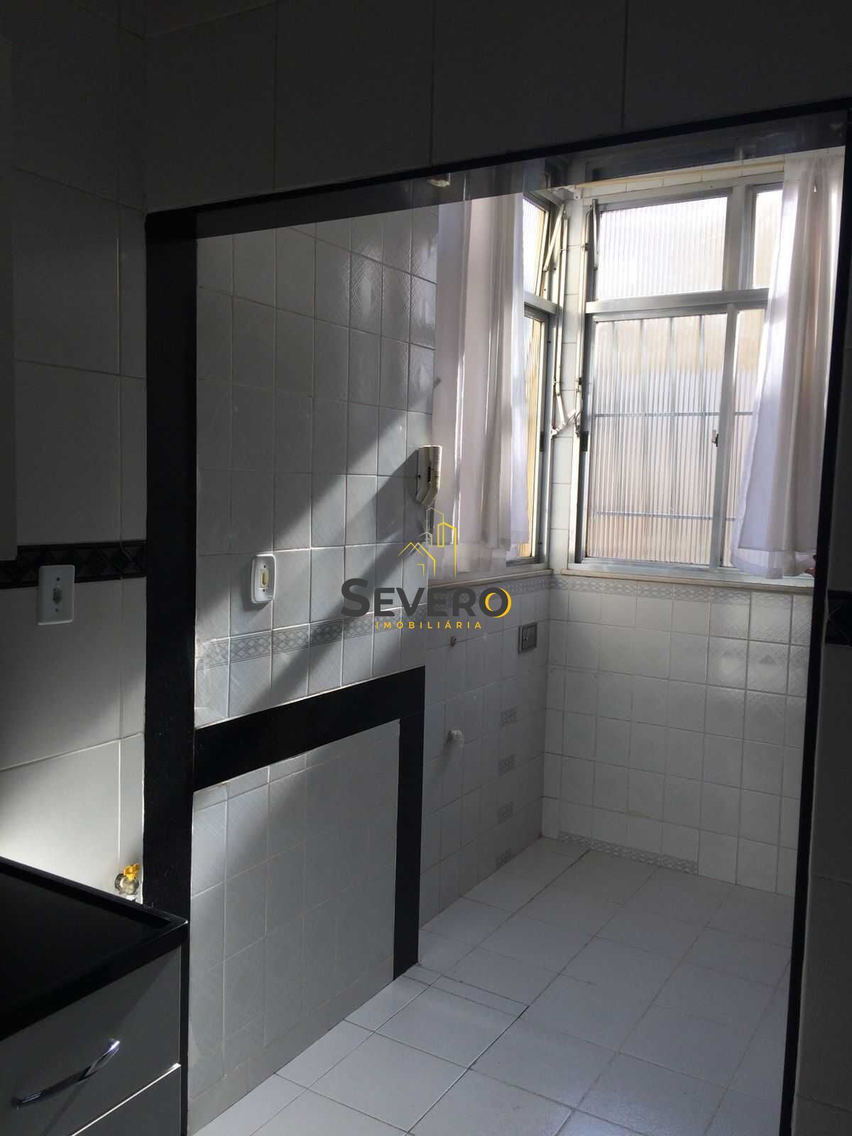 Apartamento à venda com 3 quartos, 90m² - Foto 4