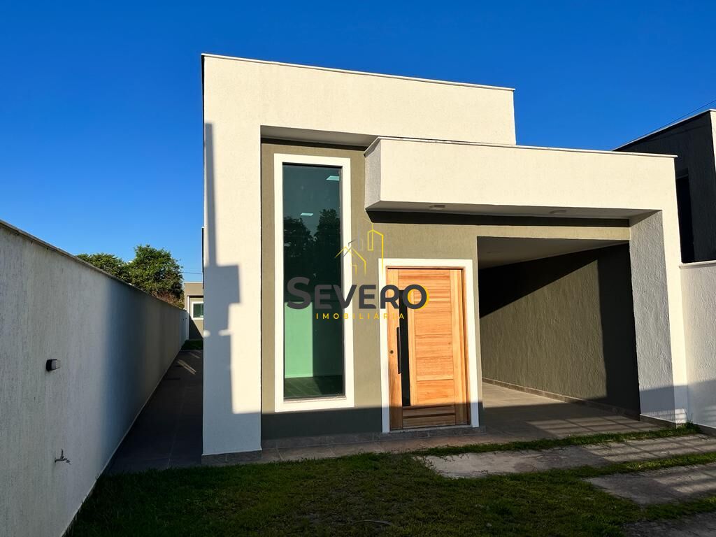 Casa à venda com 3 quartos, 132m² - Foto 1