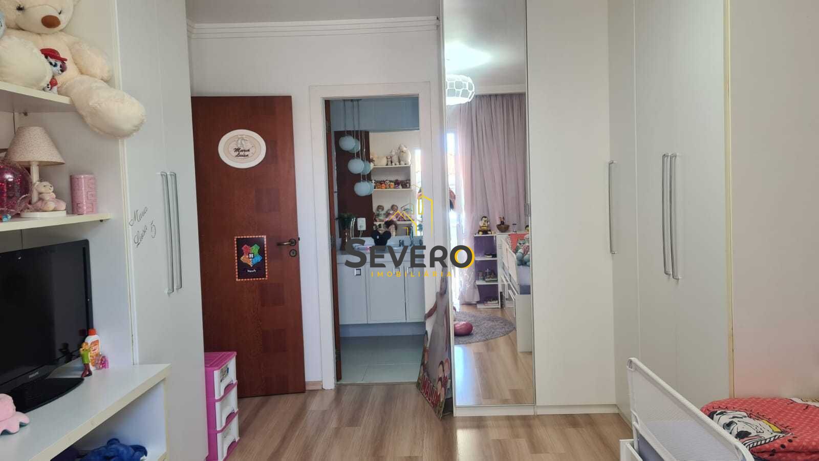 Casa à venda com 3 quartos, 242m² - Foto 16