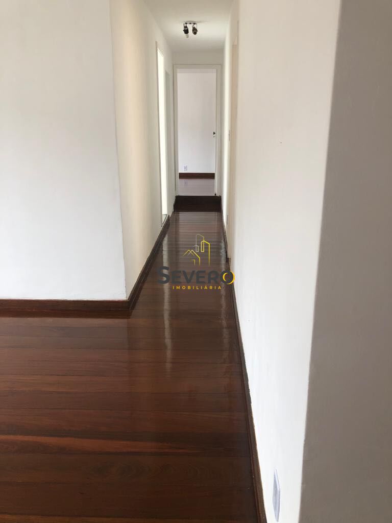 Apartamento à venda com 2 quartos, 75m² - Foto 3