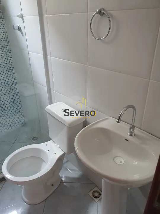 Casa à venda com 2 quartos, 55m² - Foto 12