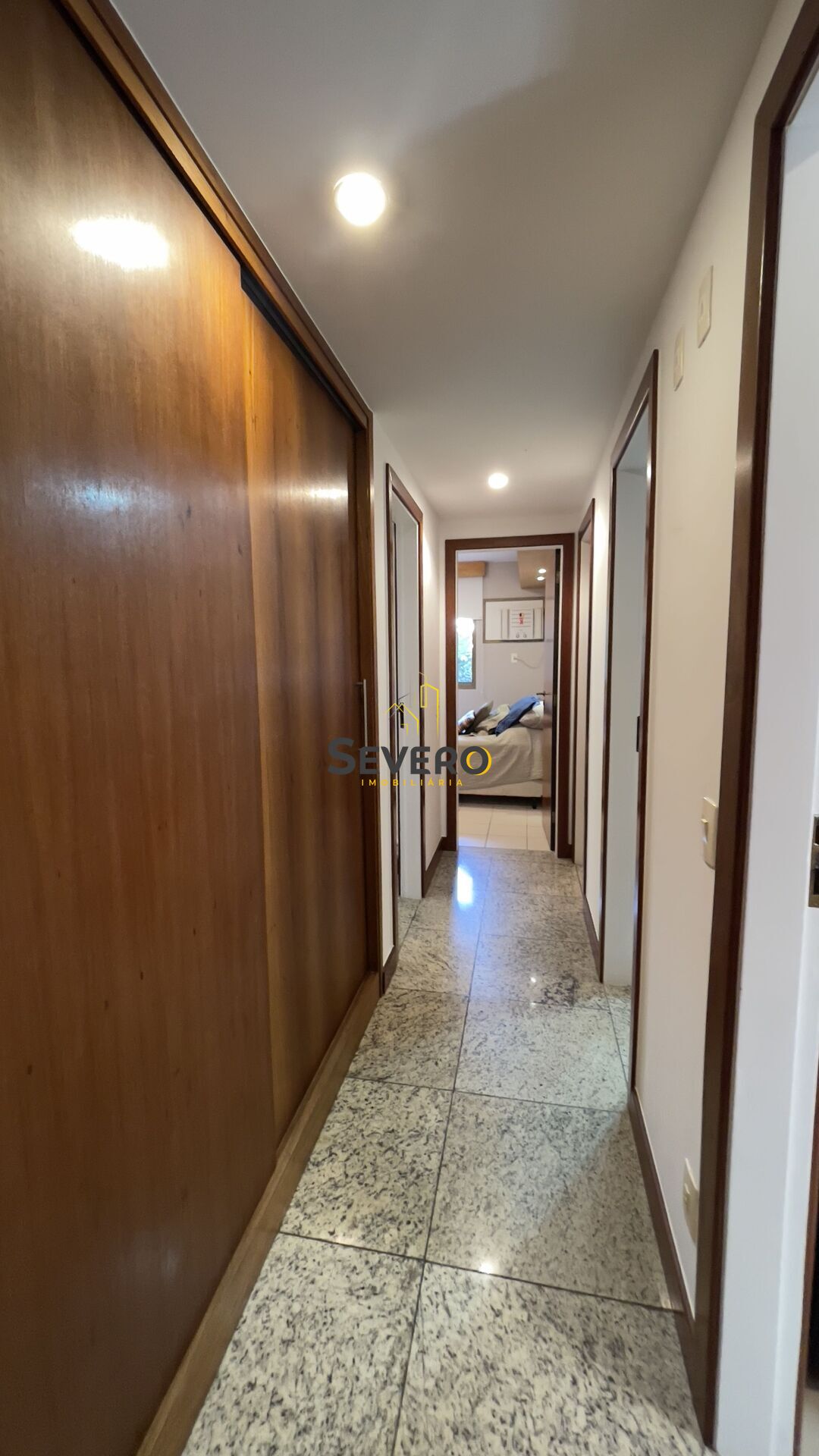 Apartamento à venda com 4 quartos, 190m² - Foto 50