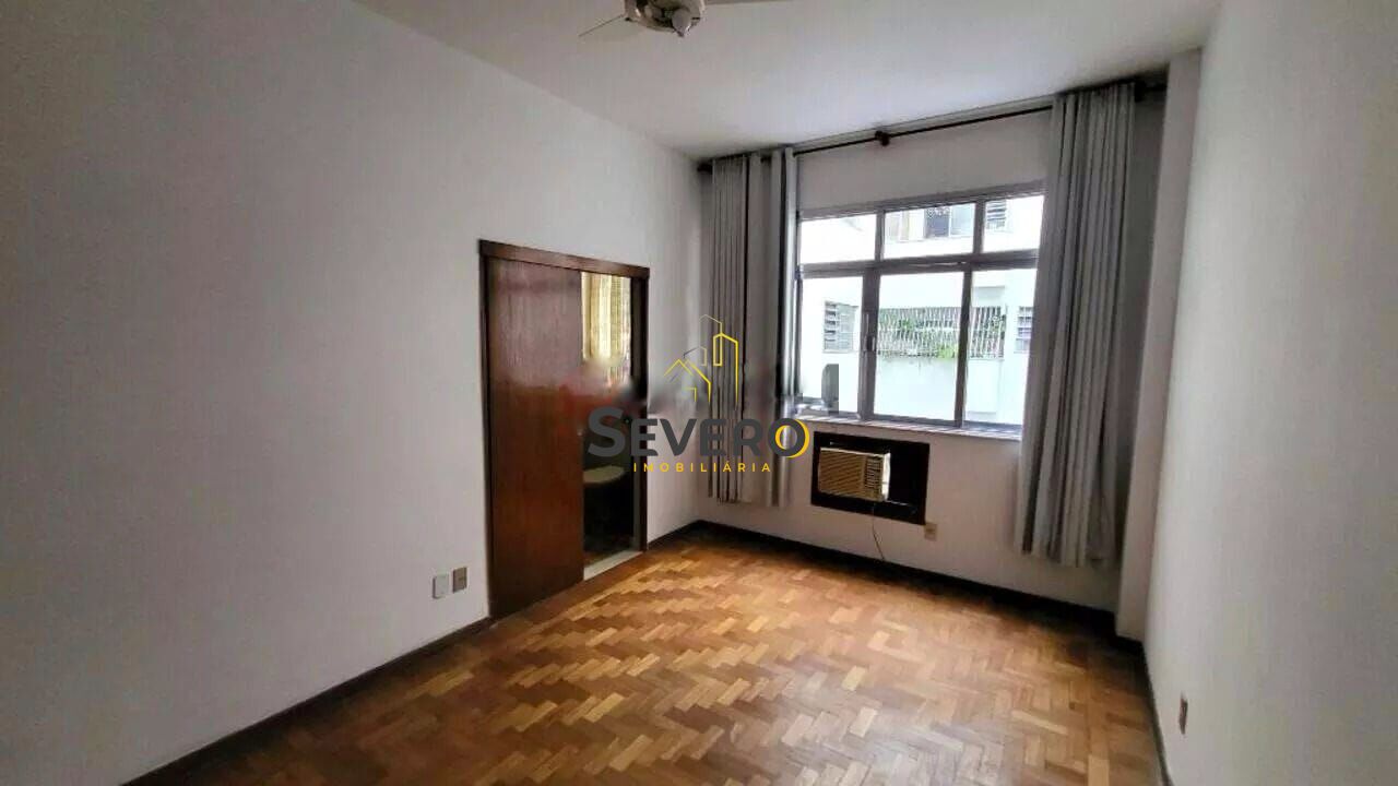 Apartamento à venda com 3 quartos, 220m² - Foto 11