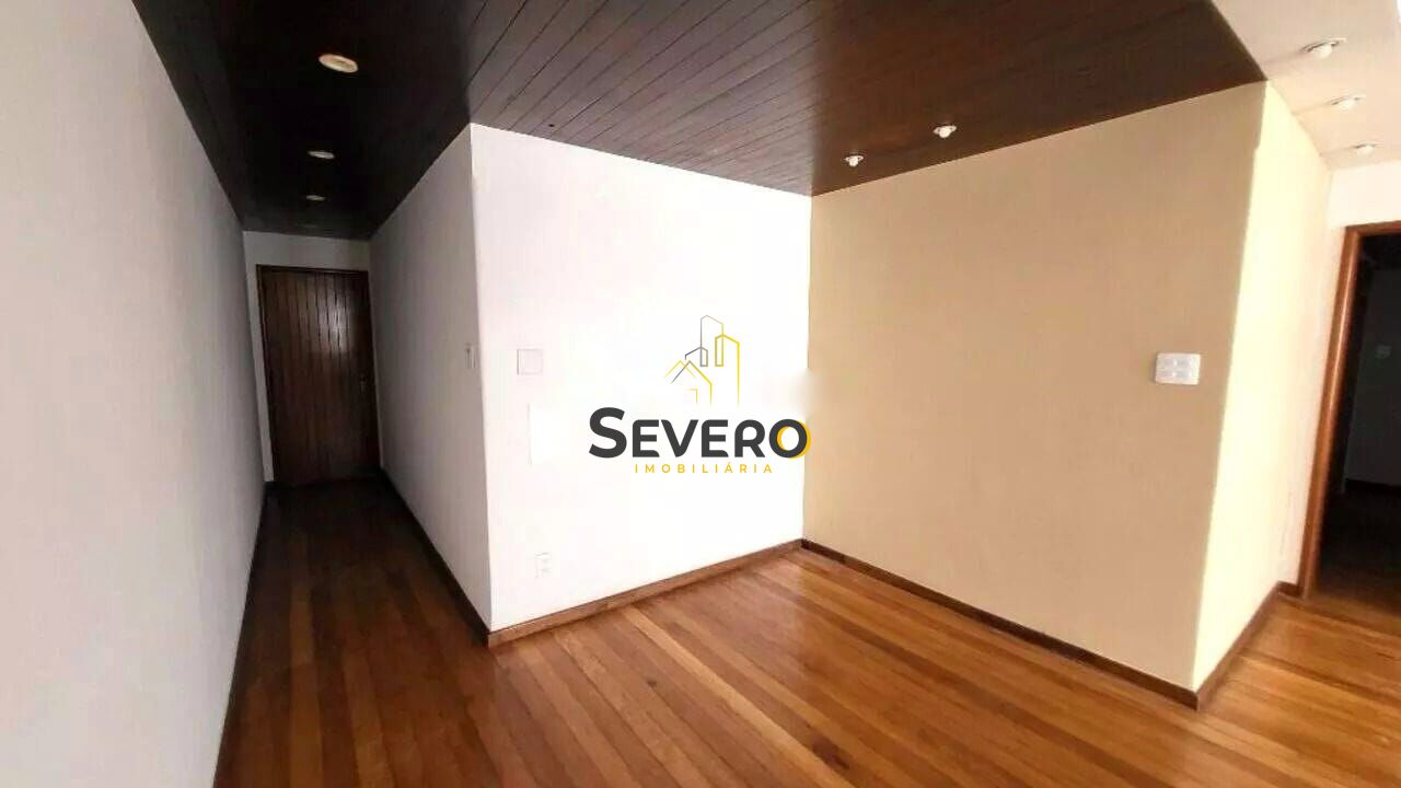 Apartamento à venda com 3 quartos, 220m² - Foto 4