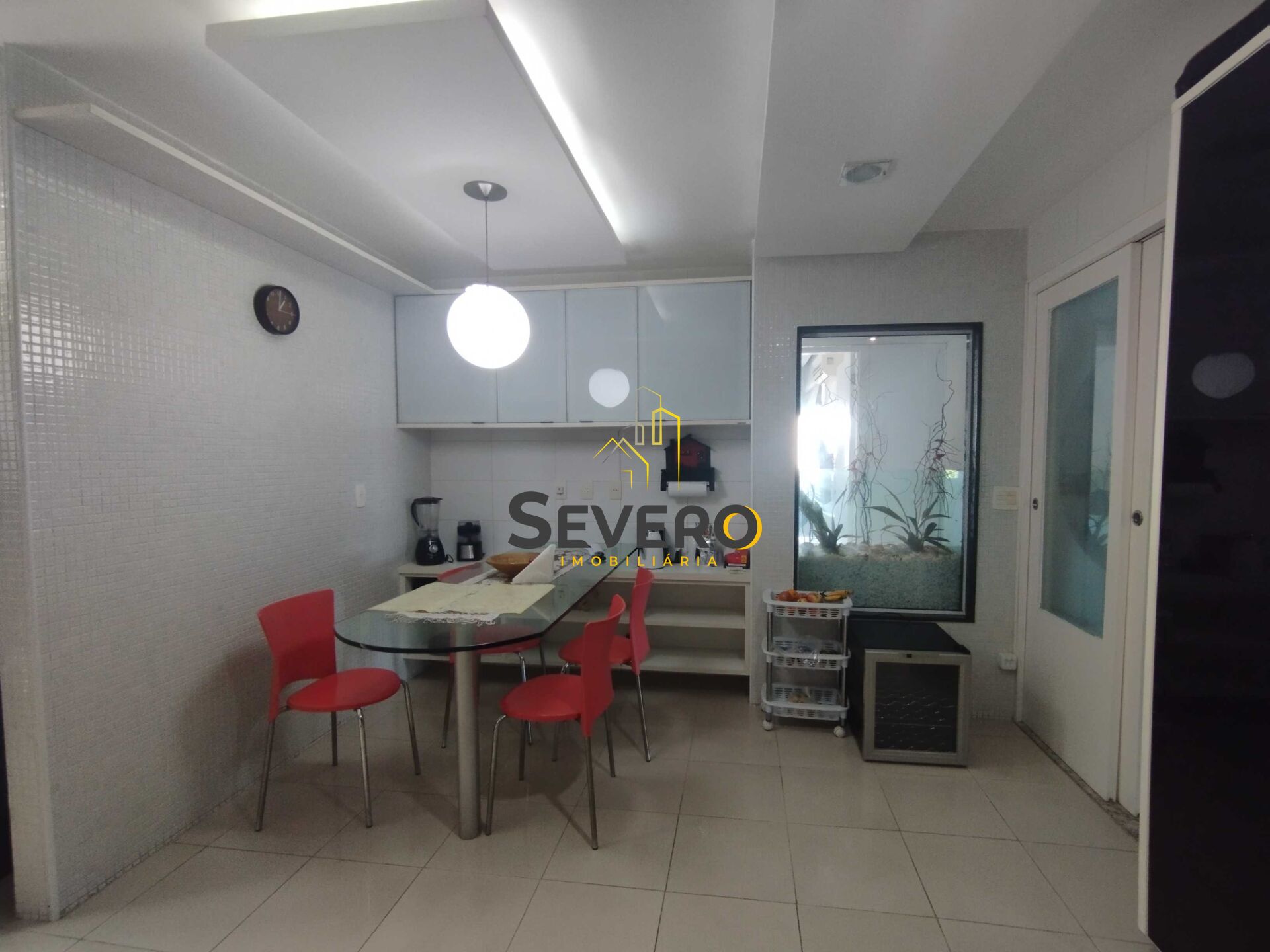 Apartamento à venda com 4 quartos, 200m² - Foto 19