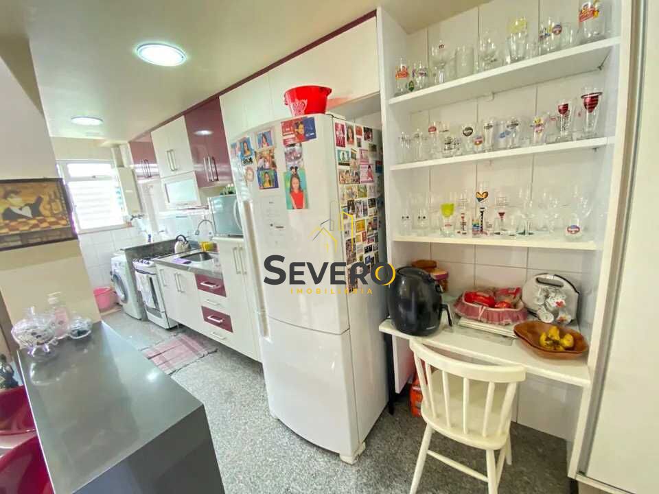 Apartamento à venda com 2 quartos, 75m² - Foto 19