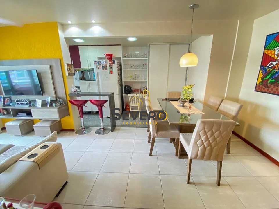 Apartamento à venda com 2 quartos, 75m² - Foto 2