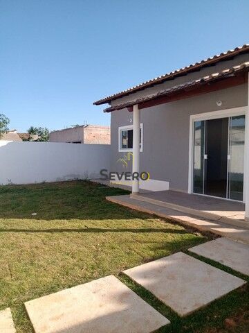 Casa à venda com 3 quartos, 85m² - Foto 1