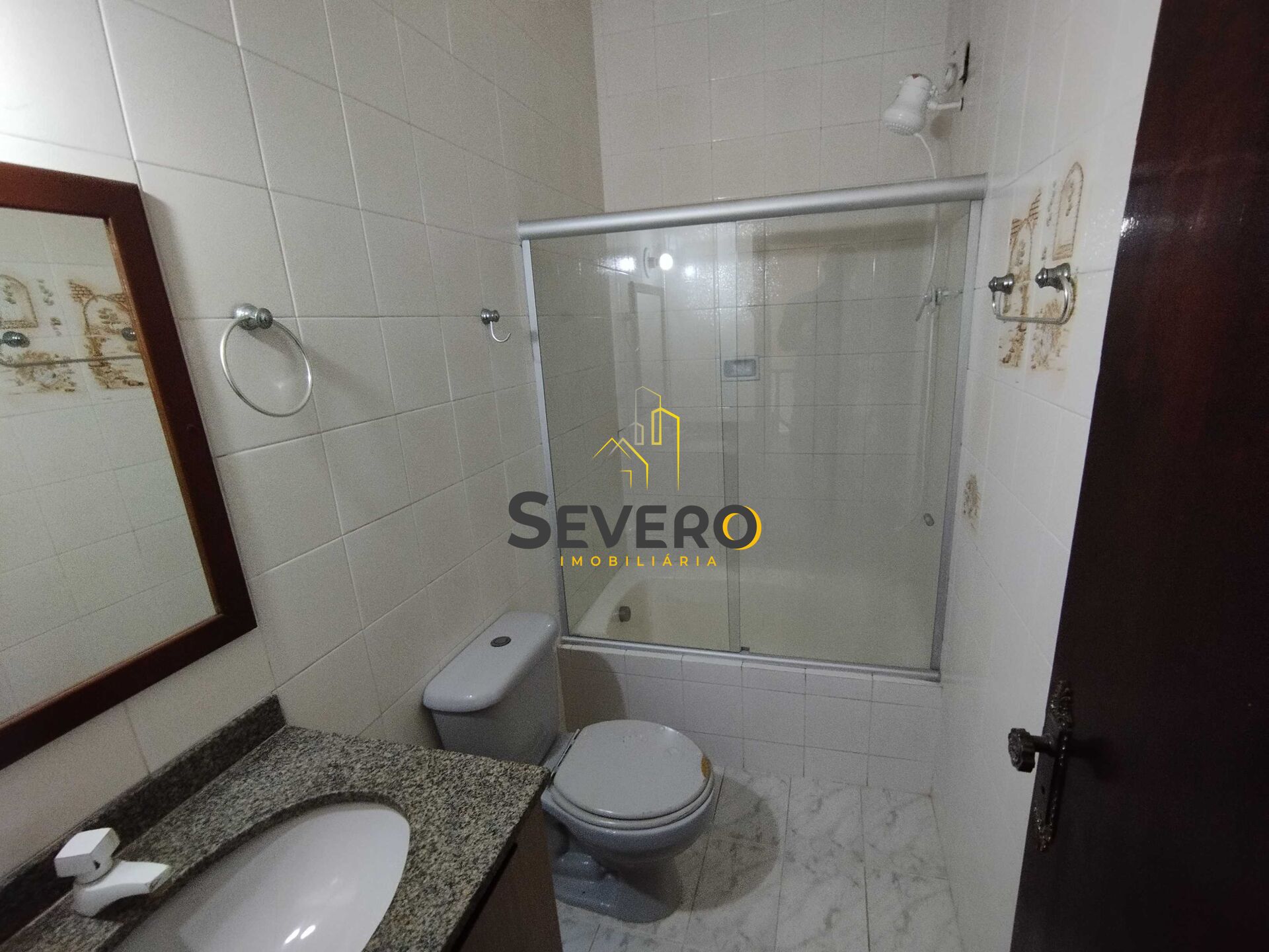 Casa à venda com 3 quartos, 240m² - Foto 27