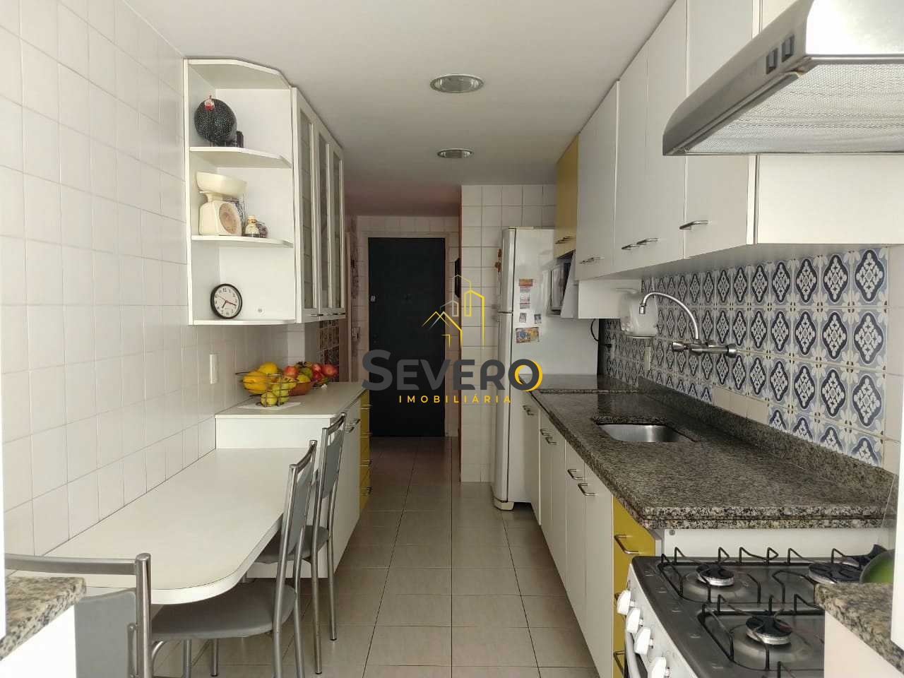 Apartamento à venda com 3 quartos, 130m² - Foto 19