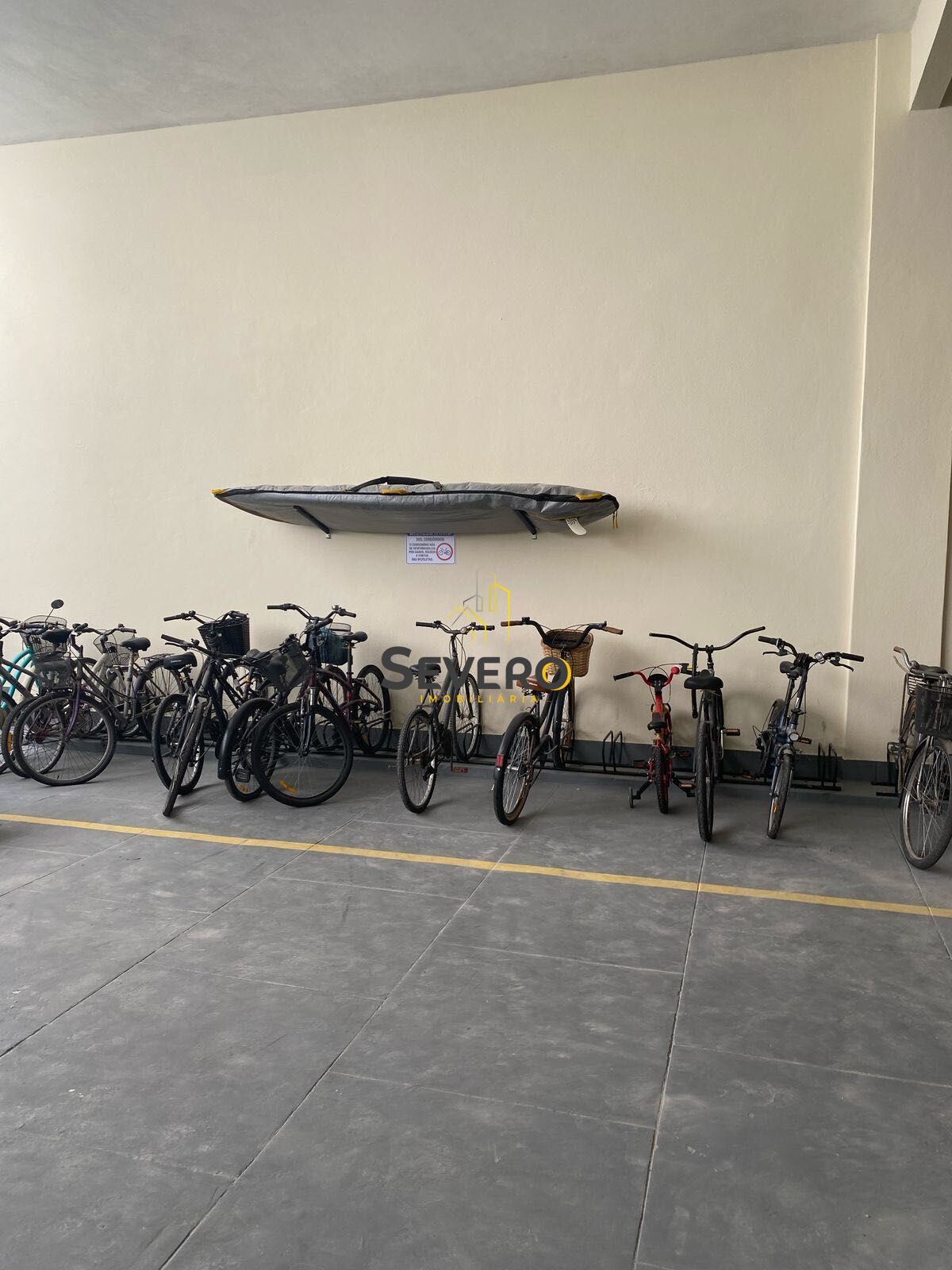 Apartamento à venda com 1 quarto, 65m² - Foto 17