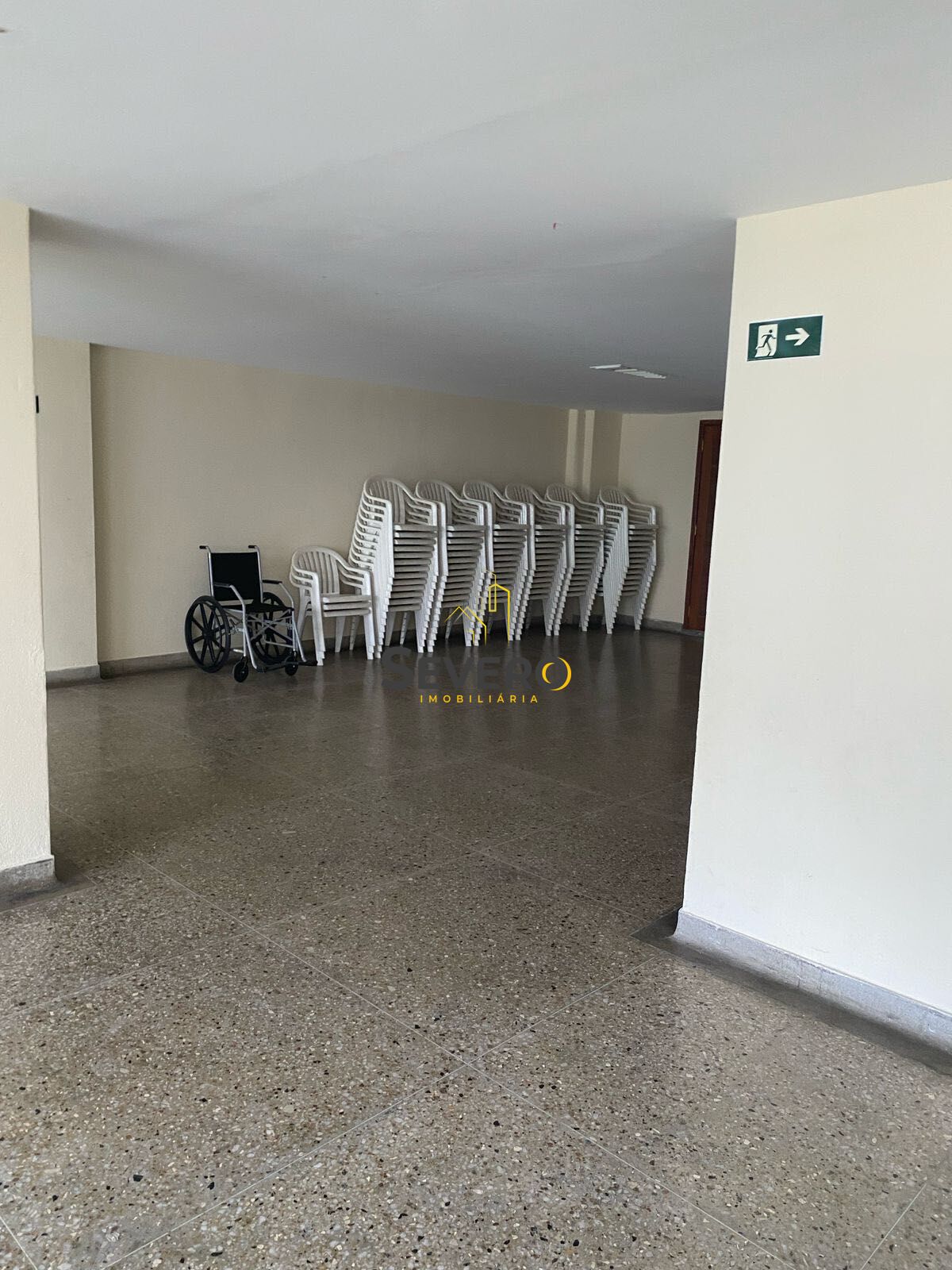 Apartamento à venda com 1 quarto, 65m² - Foto 19