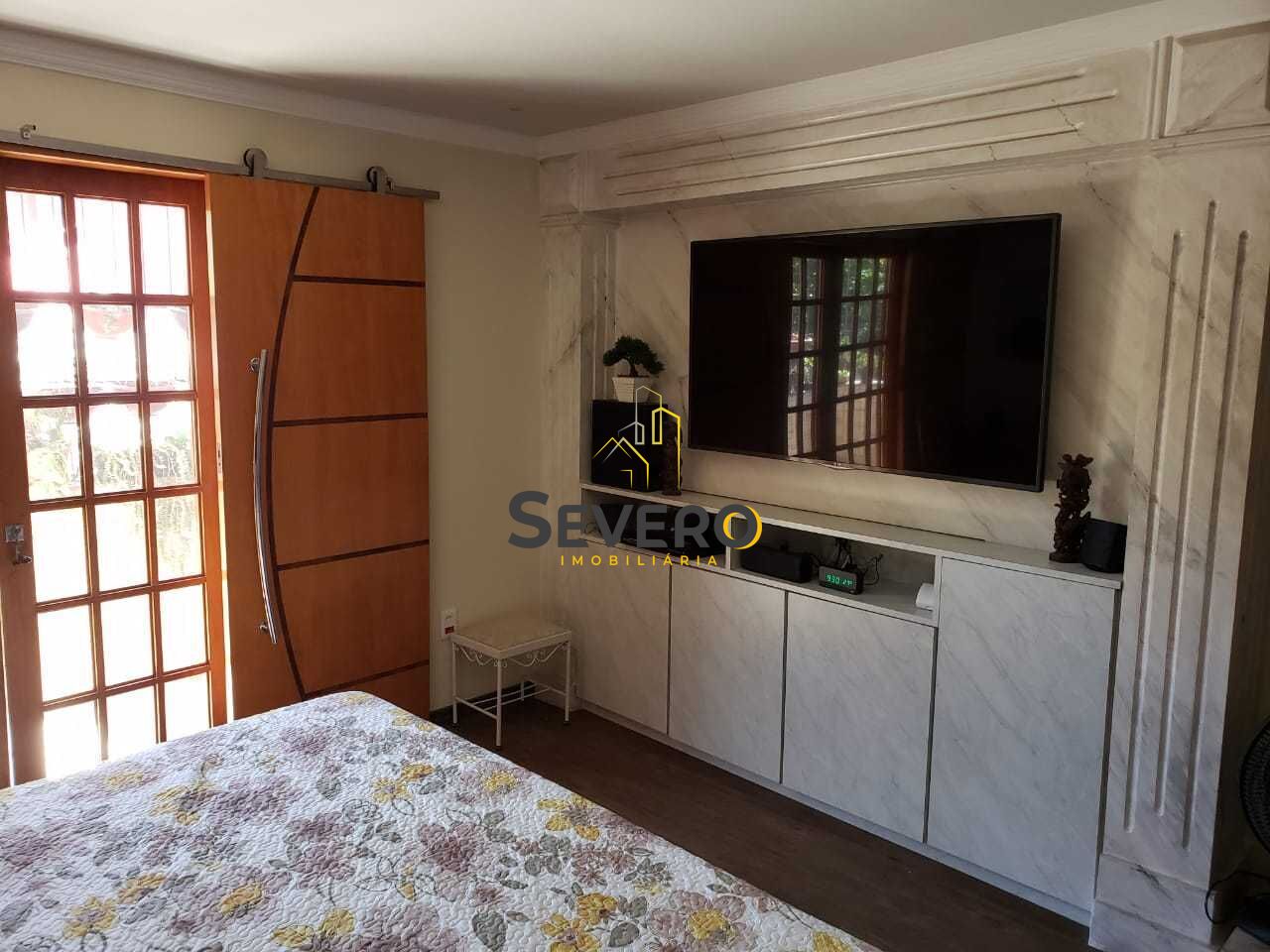 Casa à venda com 3 quartos, 450m² - Foto 15