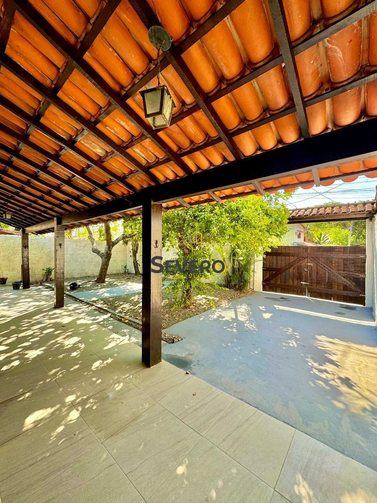 Casa à venda com 3 quartos, 161m² - Foto 2