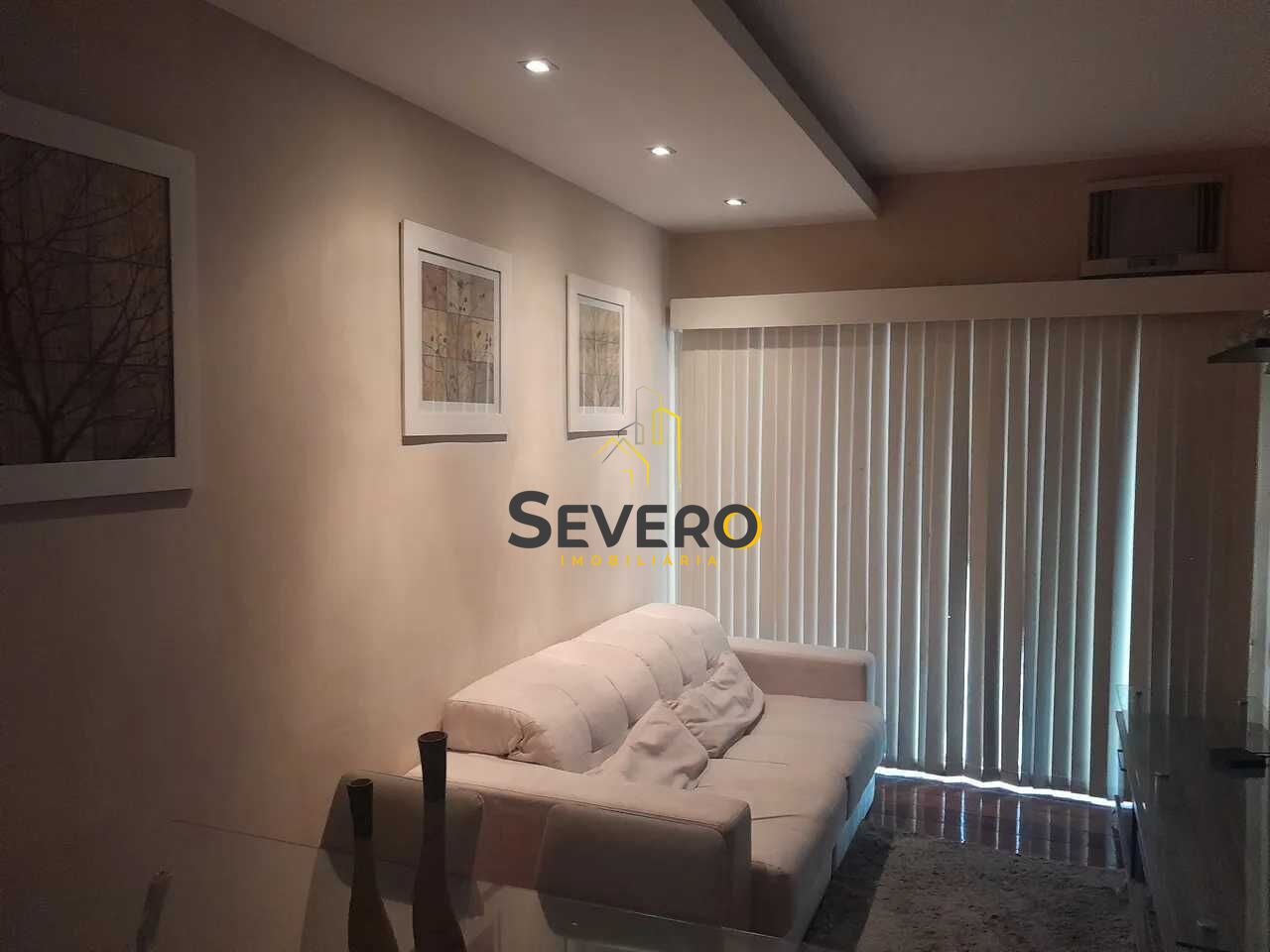 Apartamento à venda com 2 quartos, 60m² - Foto 1