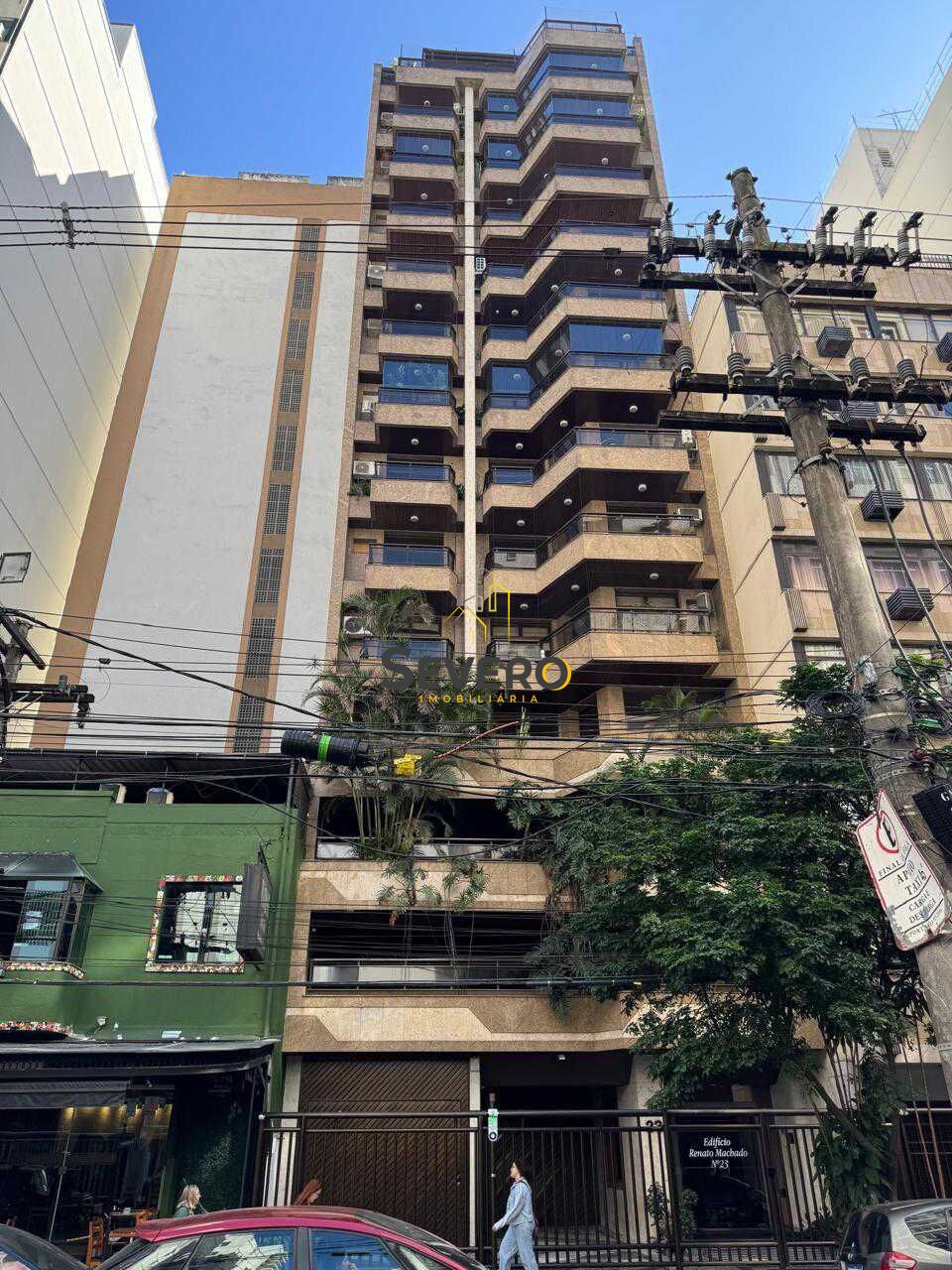 Apartamento à venda com 3 quartos, 250m² - Foto 1