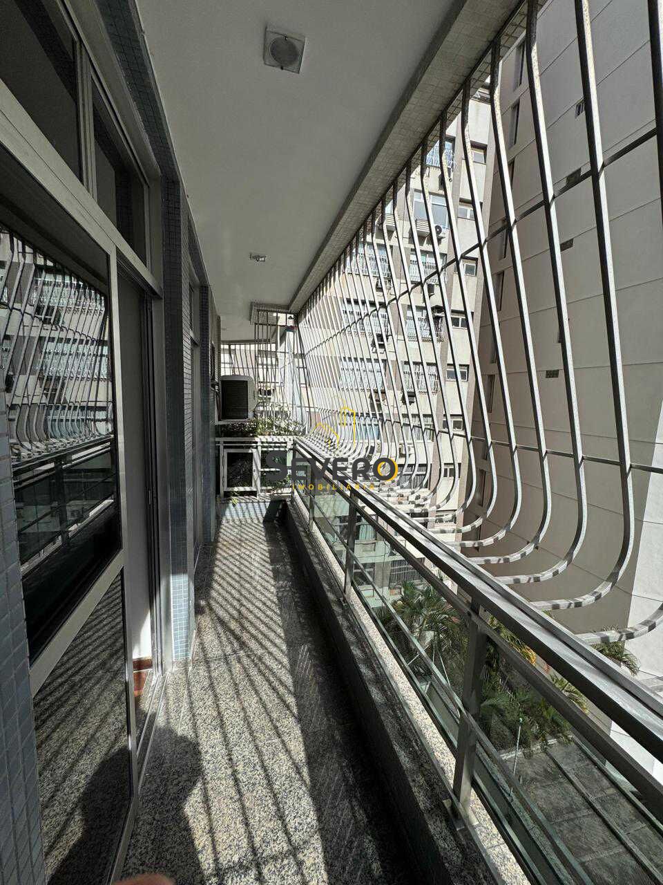 Apartamento à venda com 3 quartos, 250m² - Foto 19