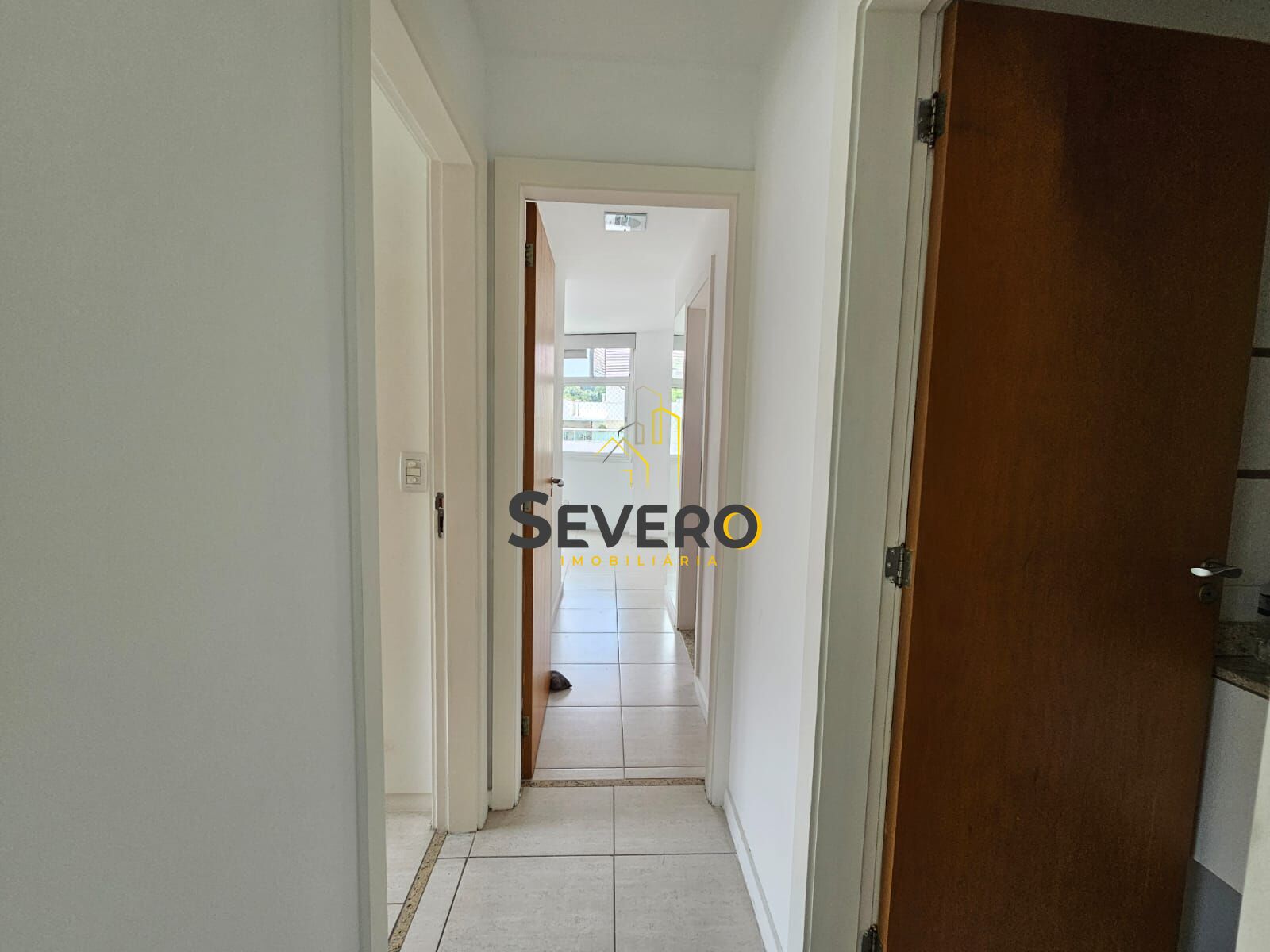 Apartamento à venda com 2 quartos, 70m² - Foto 8