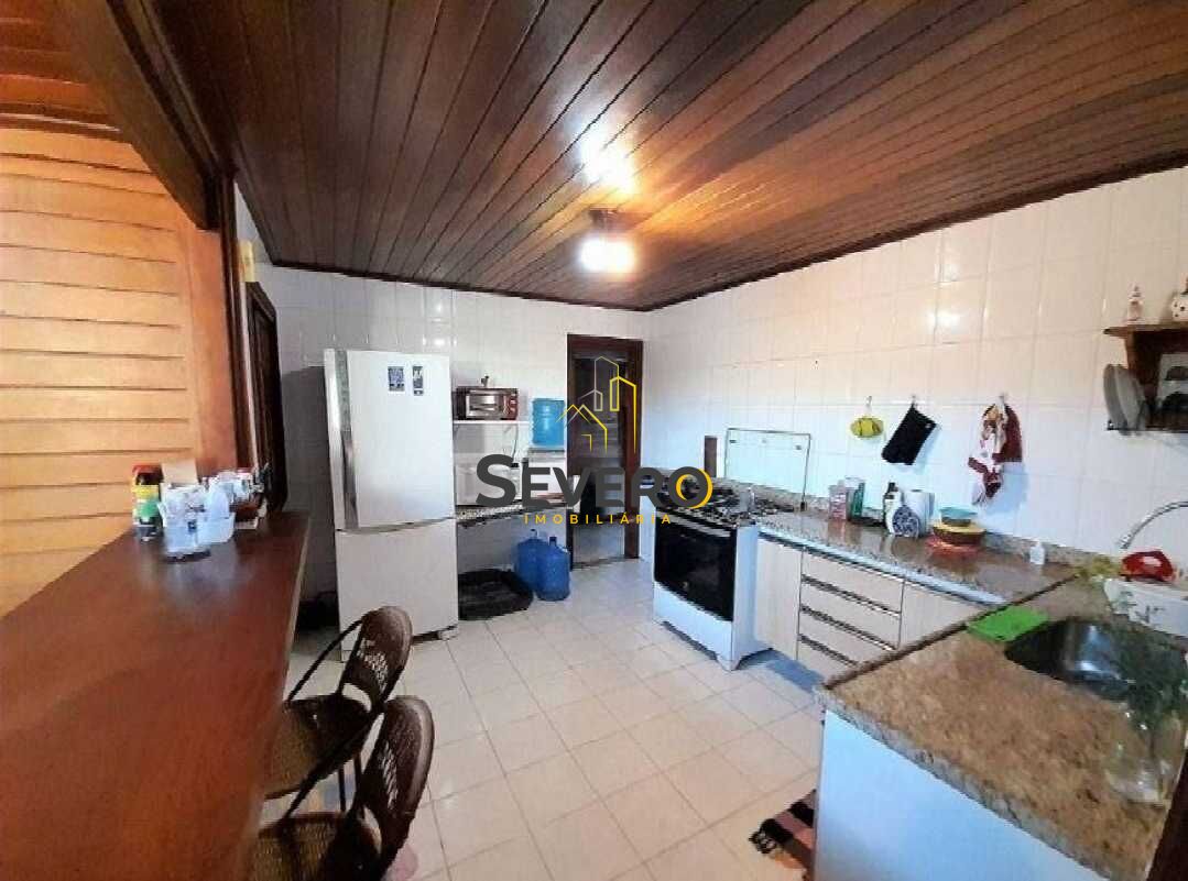 Casa à venda com 4 quartos, 177m² - Foto 6