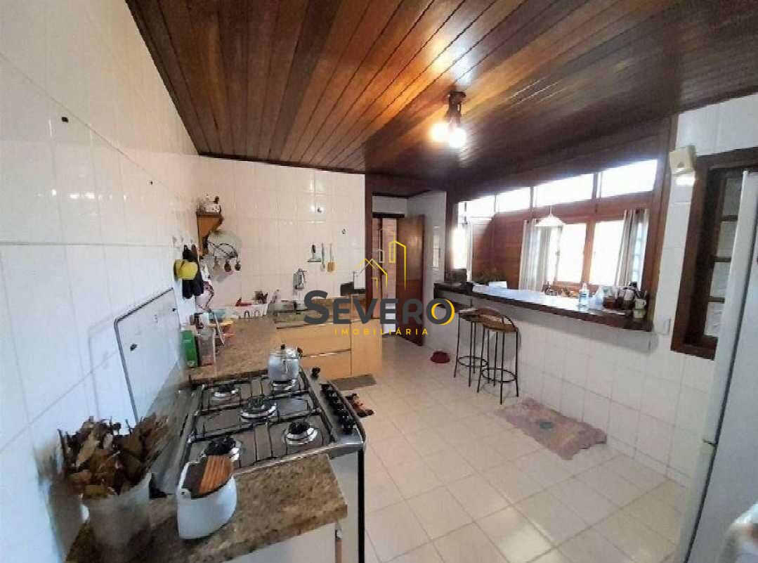 Casa à venda com 4 quartos, 177m² - Foto 7