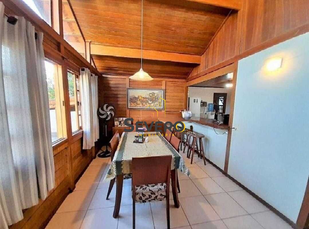 Casa à venda com 4 quartos, 177m² - Foto 4