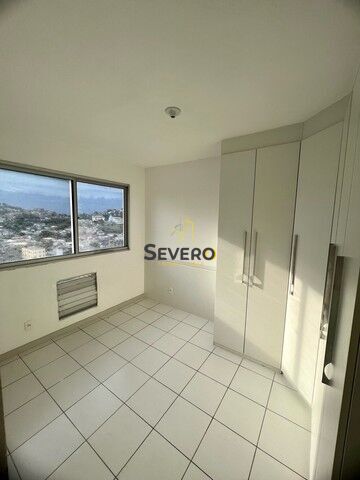 Apartamento à venda com 2 quartos, 70m² - Foto 3