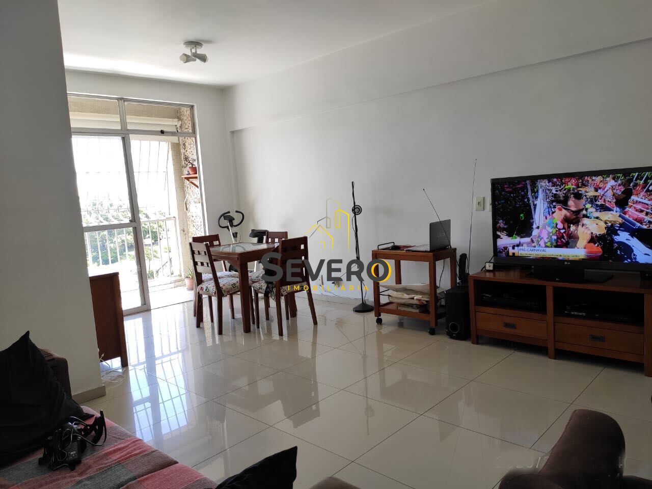 Apartamento à venda com 2 quartos, 85m² - Foto 1