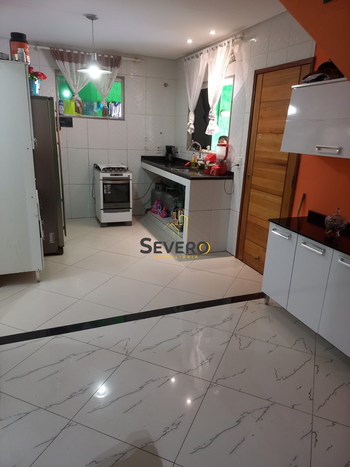 Casa à venda com 2 quartos, 300m² - Foto 29