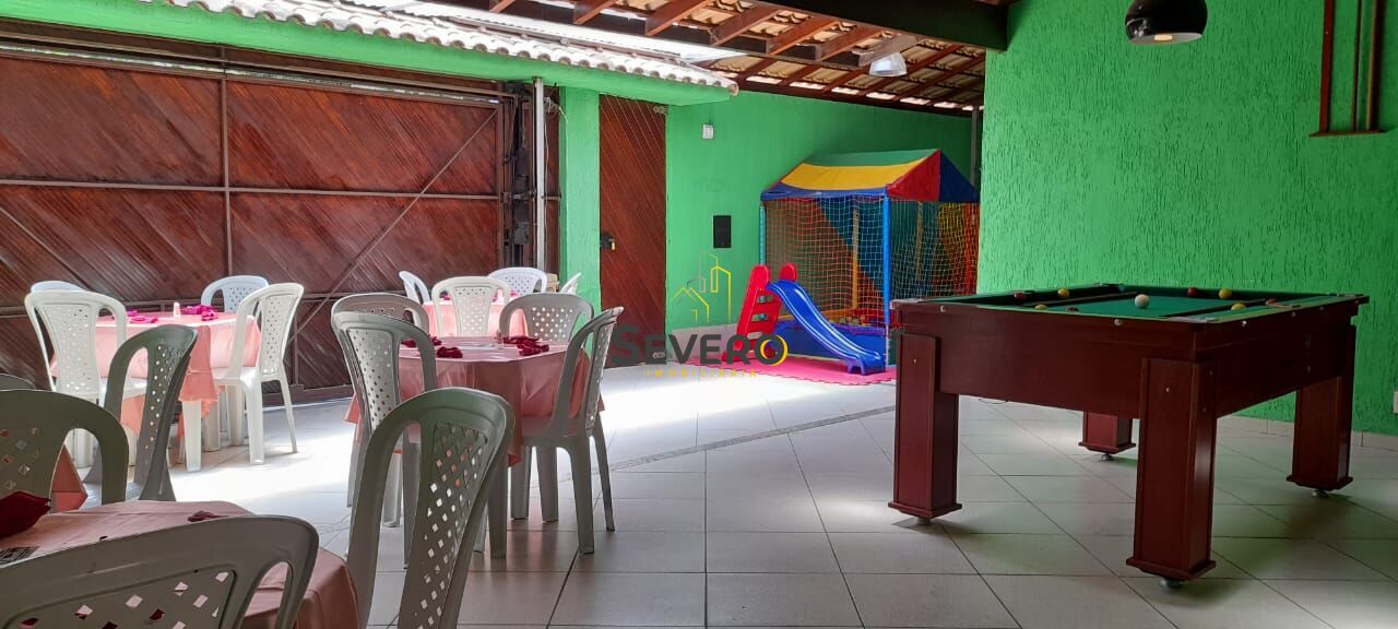 Casa à venda com 2 quartos, 300m² - Foto 3
