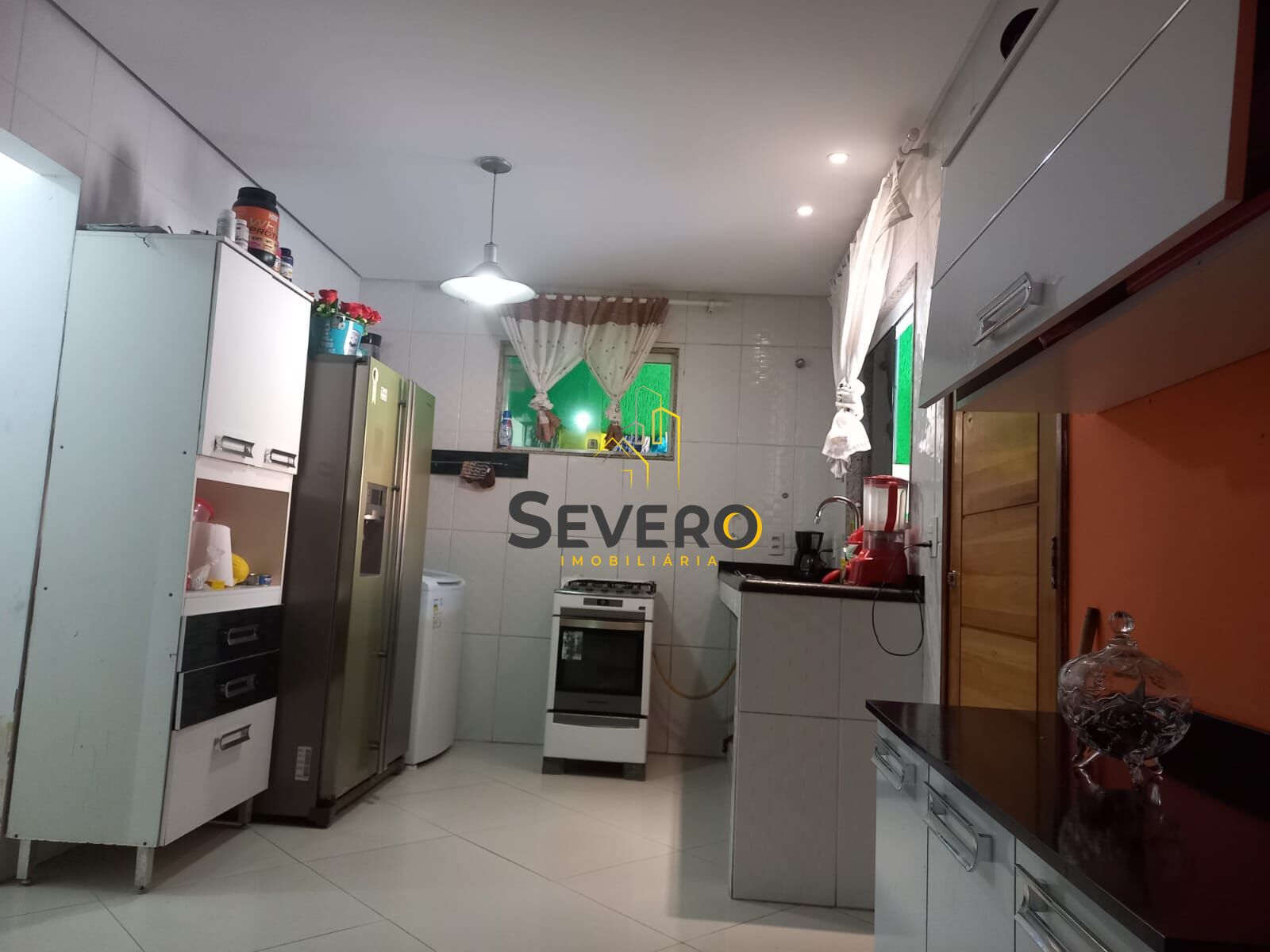 Casa à venda com 2 quartos, 300m² - Foto 27