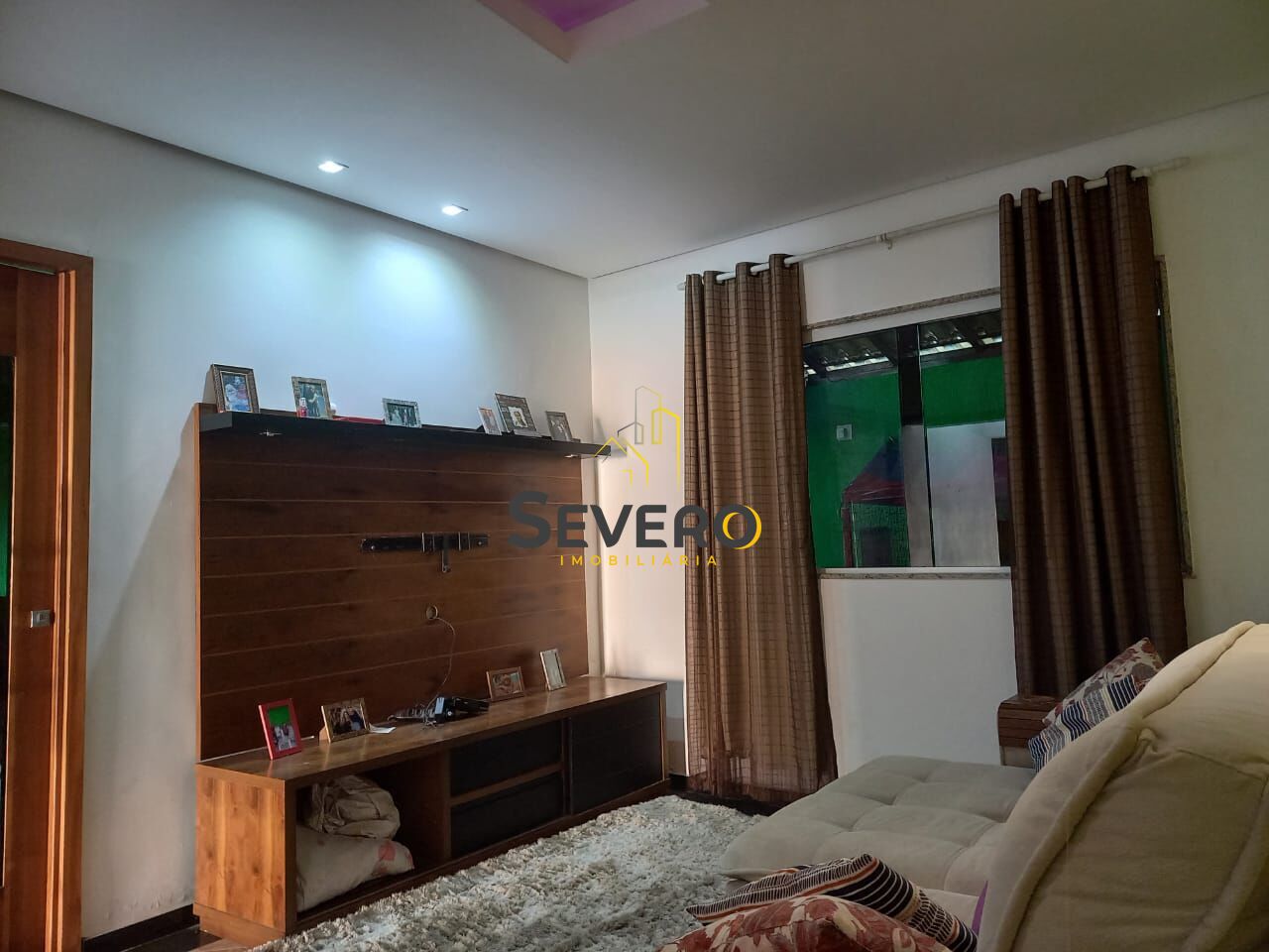 Casa à venda com 2 quartos, 300m² - Foto 9
