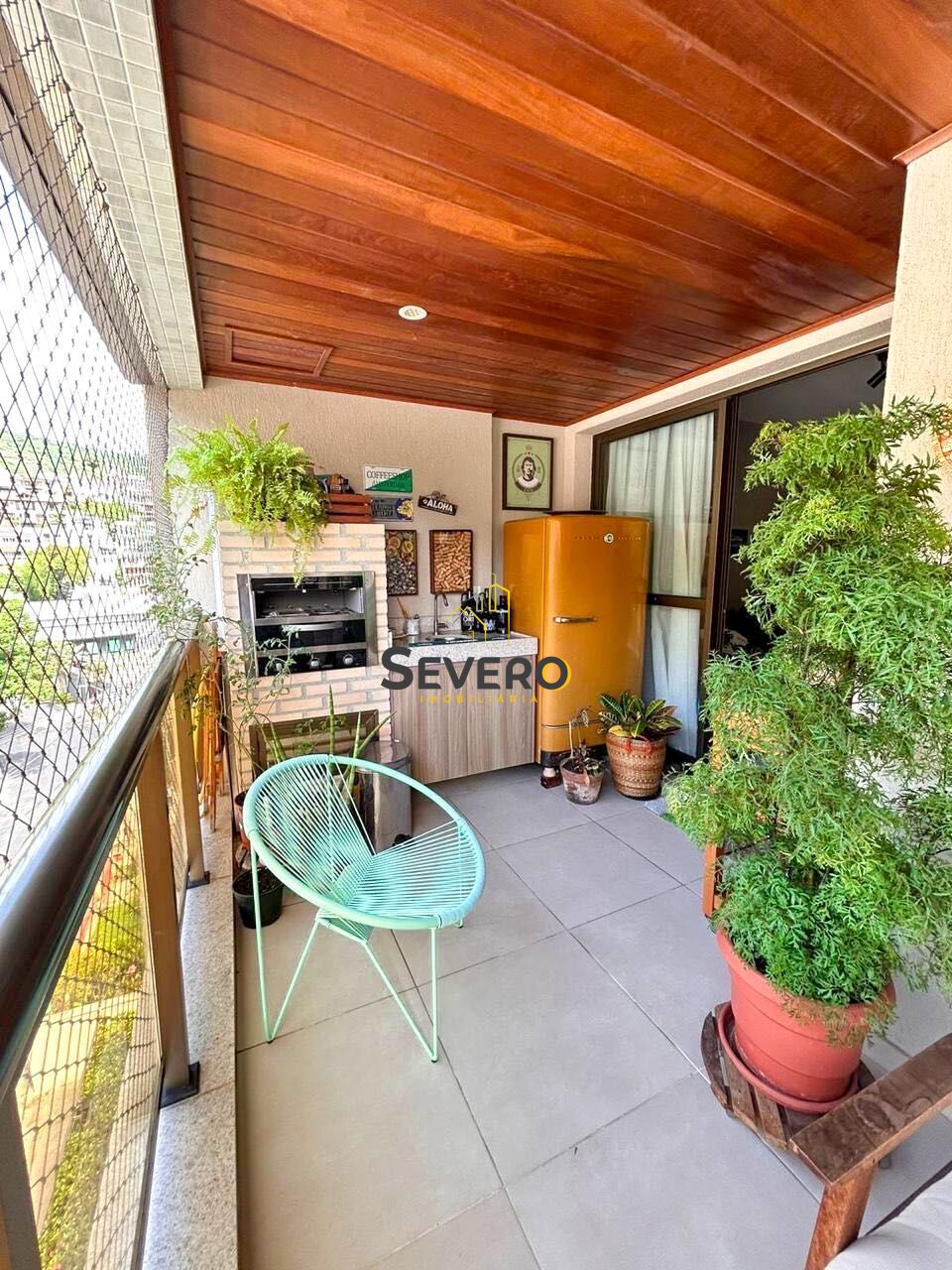 Apartamento à venda com 3 quartos, 120m² - Foto 1