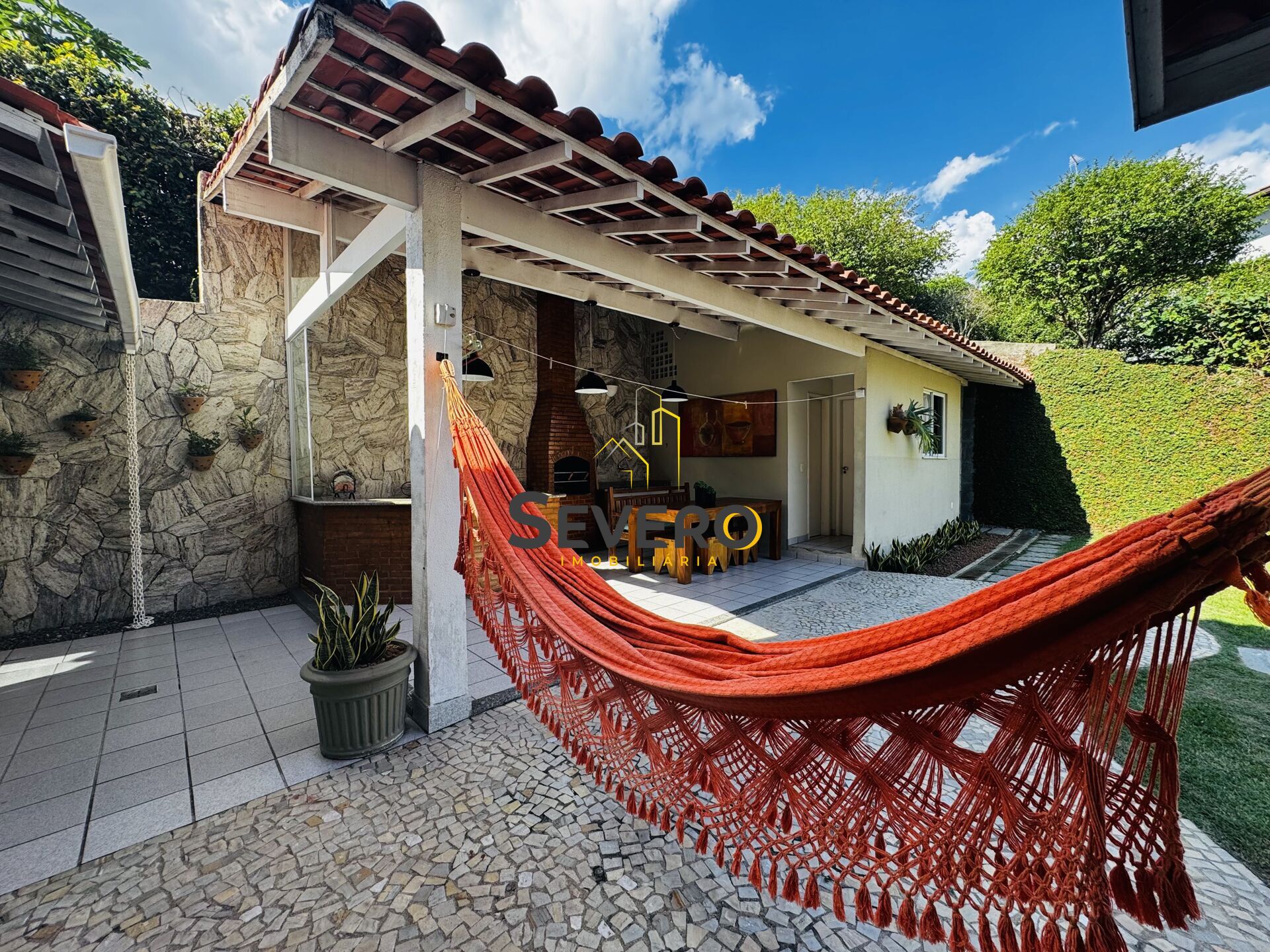 Casa à venda com 3 quartos, 182m² - Foto 7