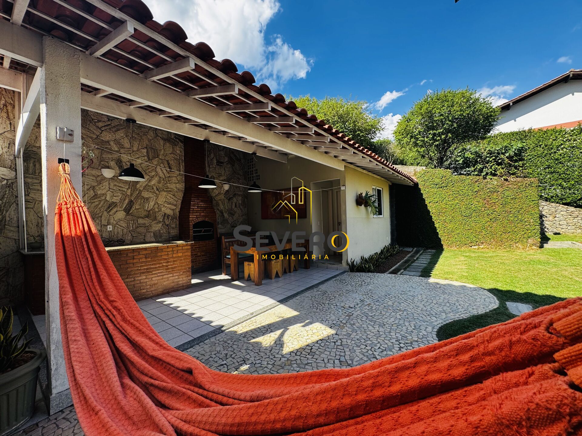Casa à venda com 3 quartos, 182m² - Foto 8