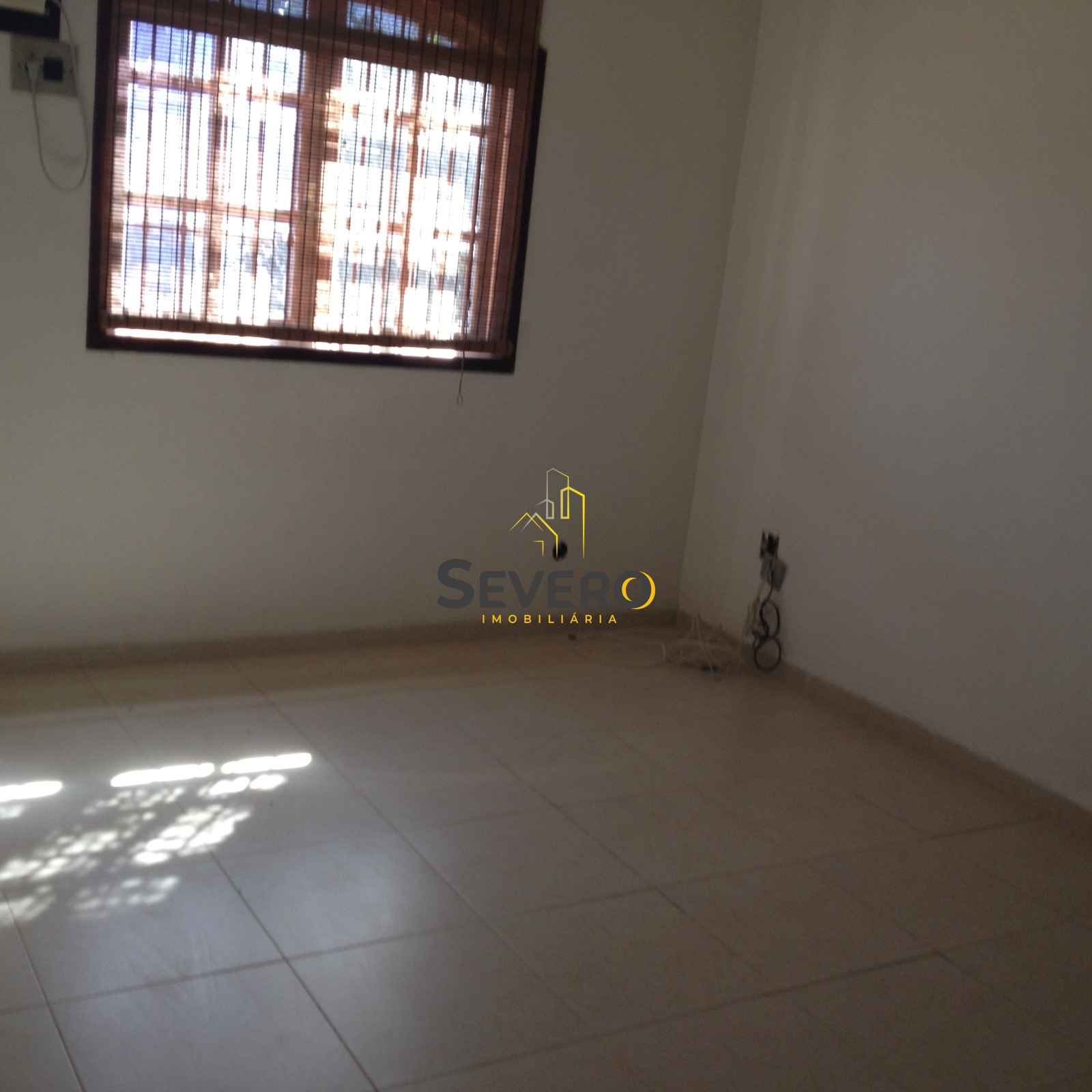 Casa à venda com 3 quartos, 270m² - Foto 12