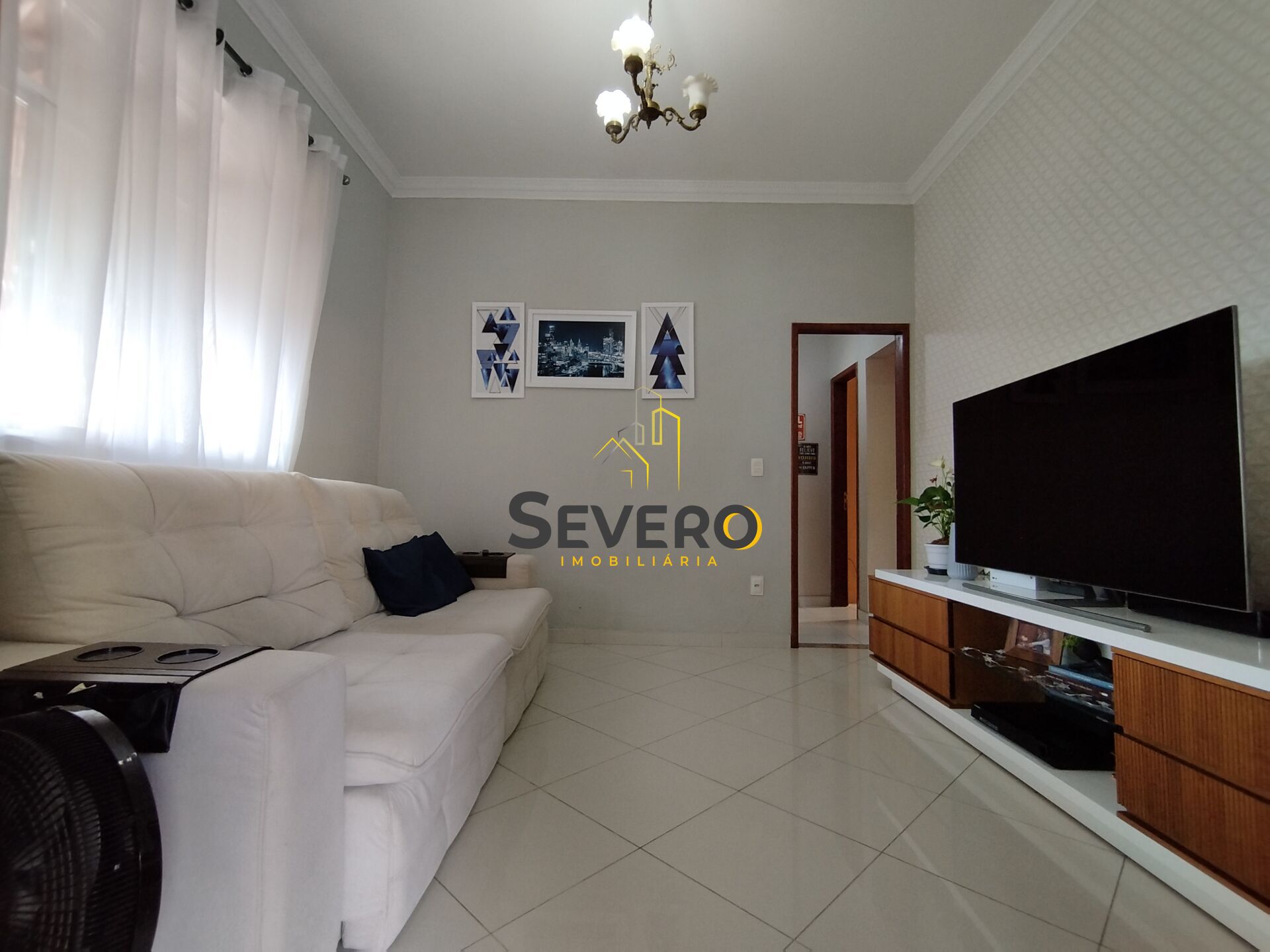 Casa de Condomínio à venda com 3 quartos, 180m² - Foto 1