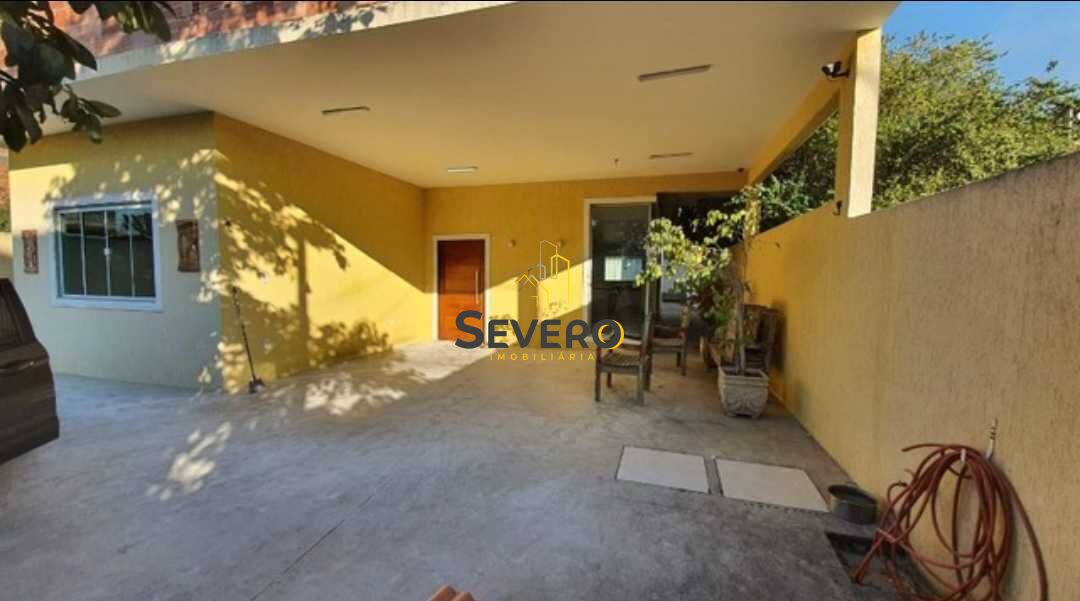 Casa à venda com 3 quartos, 120m² - Foto 1